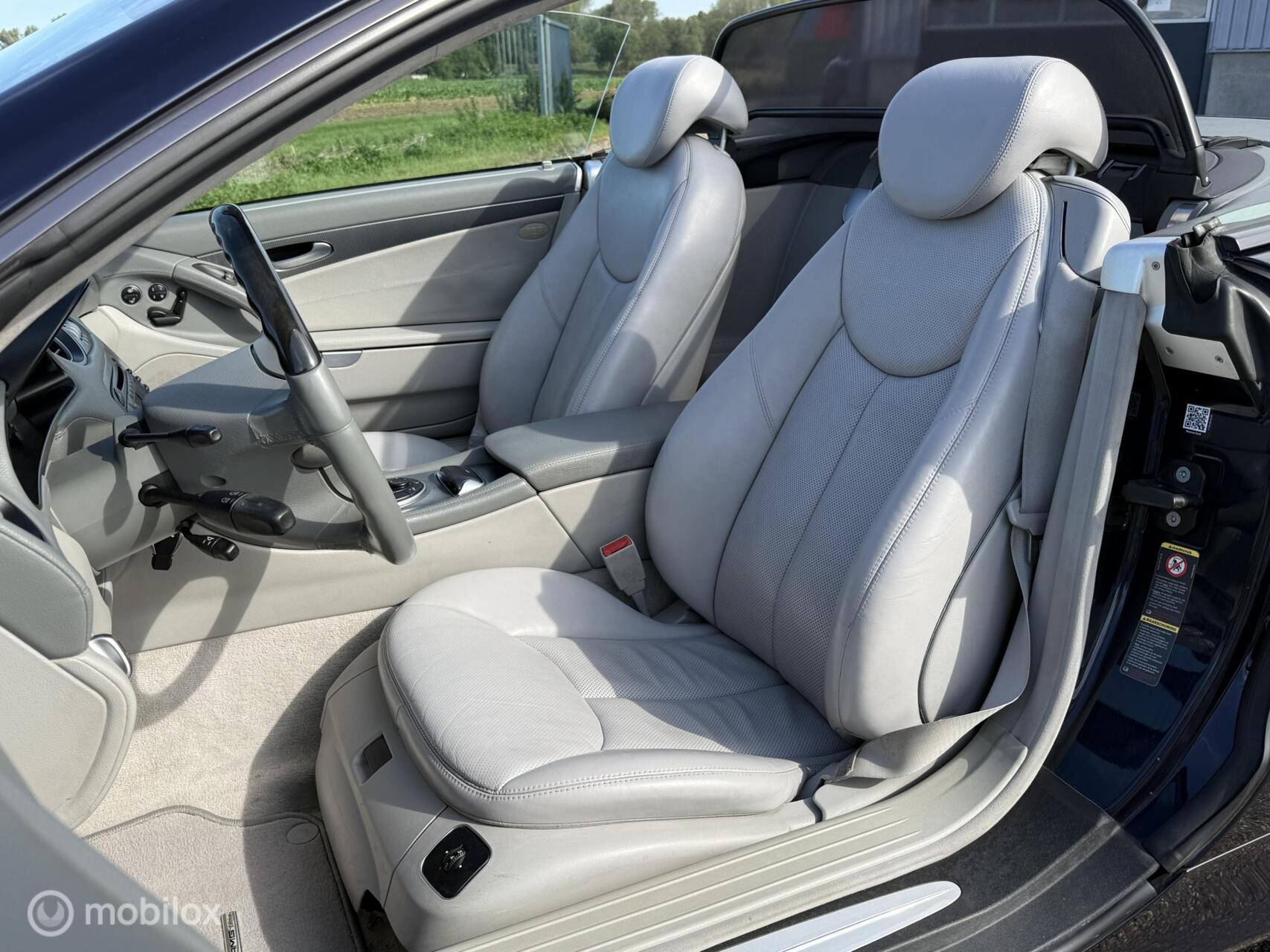 Foto van Mercedes-Benz SL 350