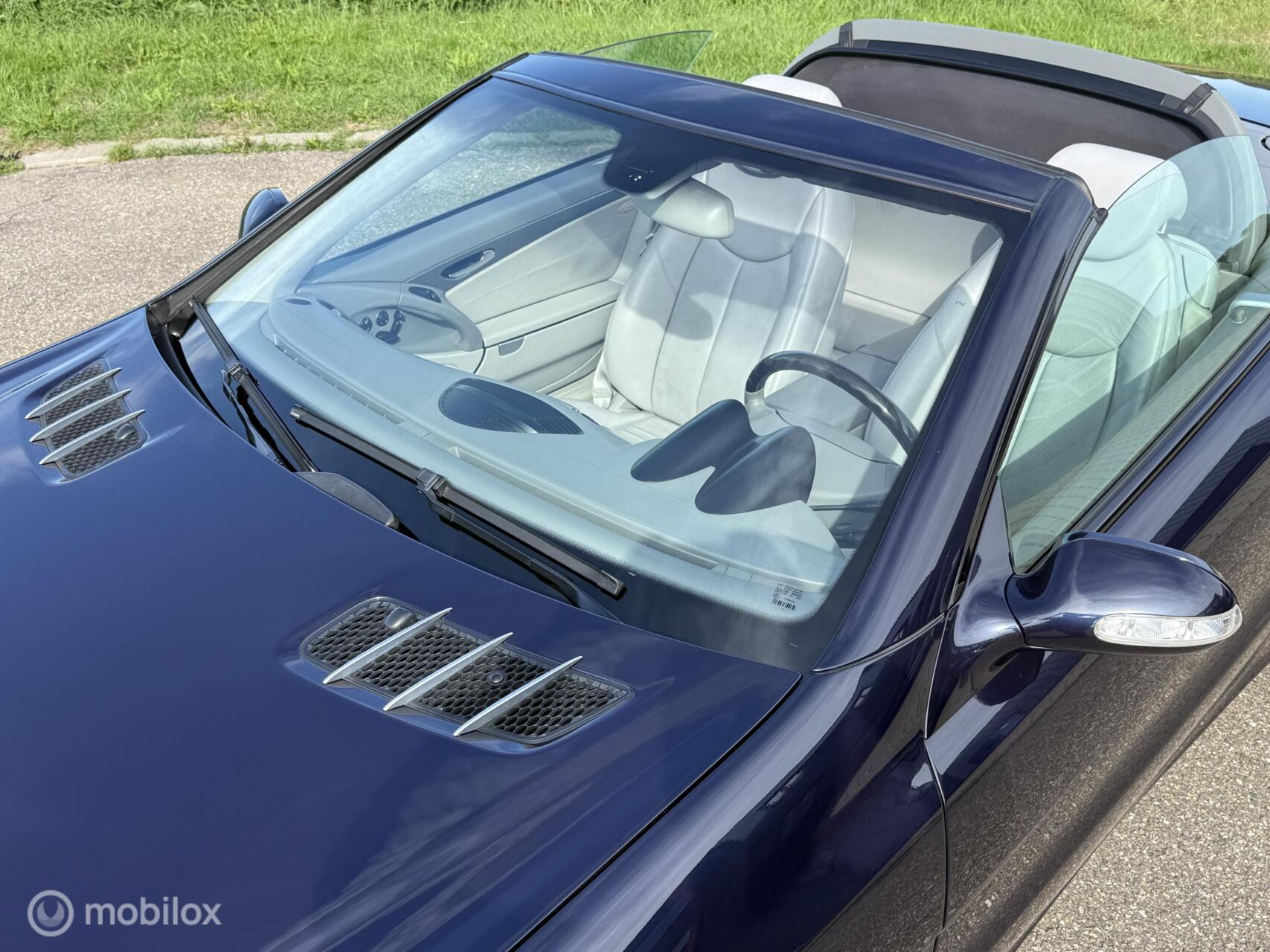 Foto van Mercedes-Benz SL 350