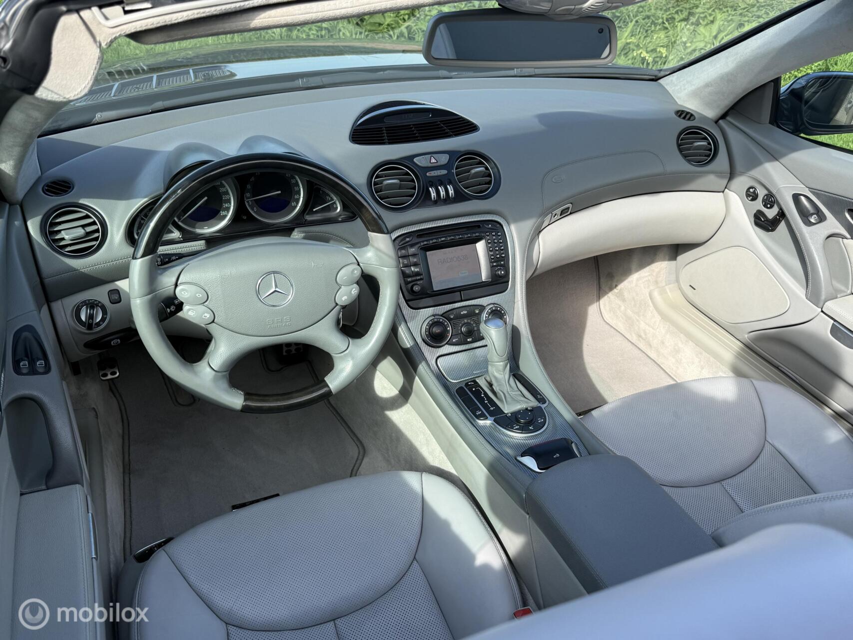 Foto van Mercedes-Benz SL 350