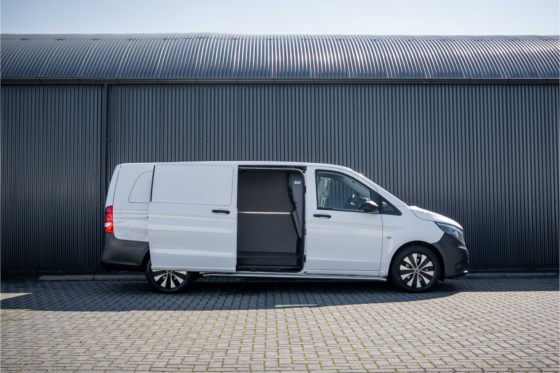 Foto van Mercedes-Benz Evito Tourer