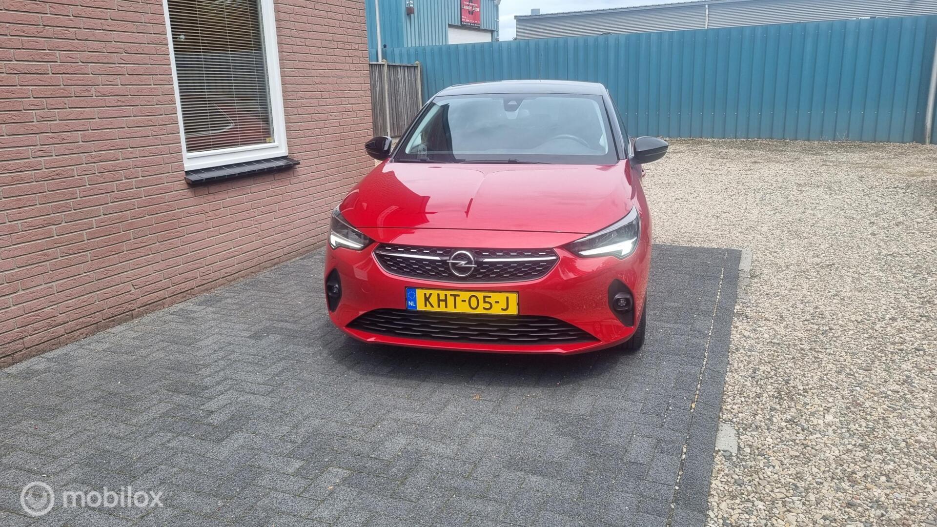 Opel Corsa 1.2 Edition sportvelgen , stoelverwarming, afneem baretrekhaak 2020 - voorkant
