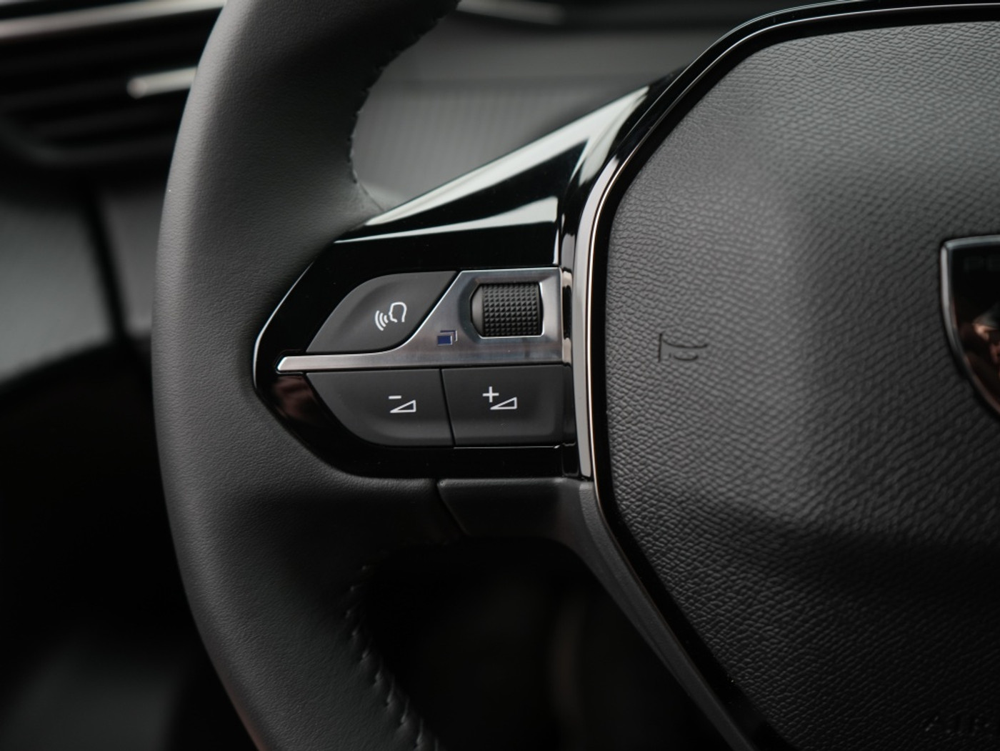Foto van Peugeot E-2008