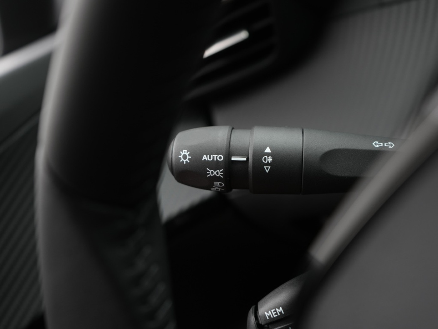 Foto van Peugeot E-2008