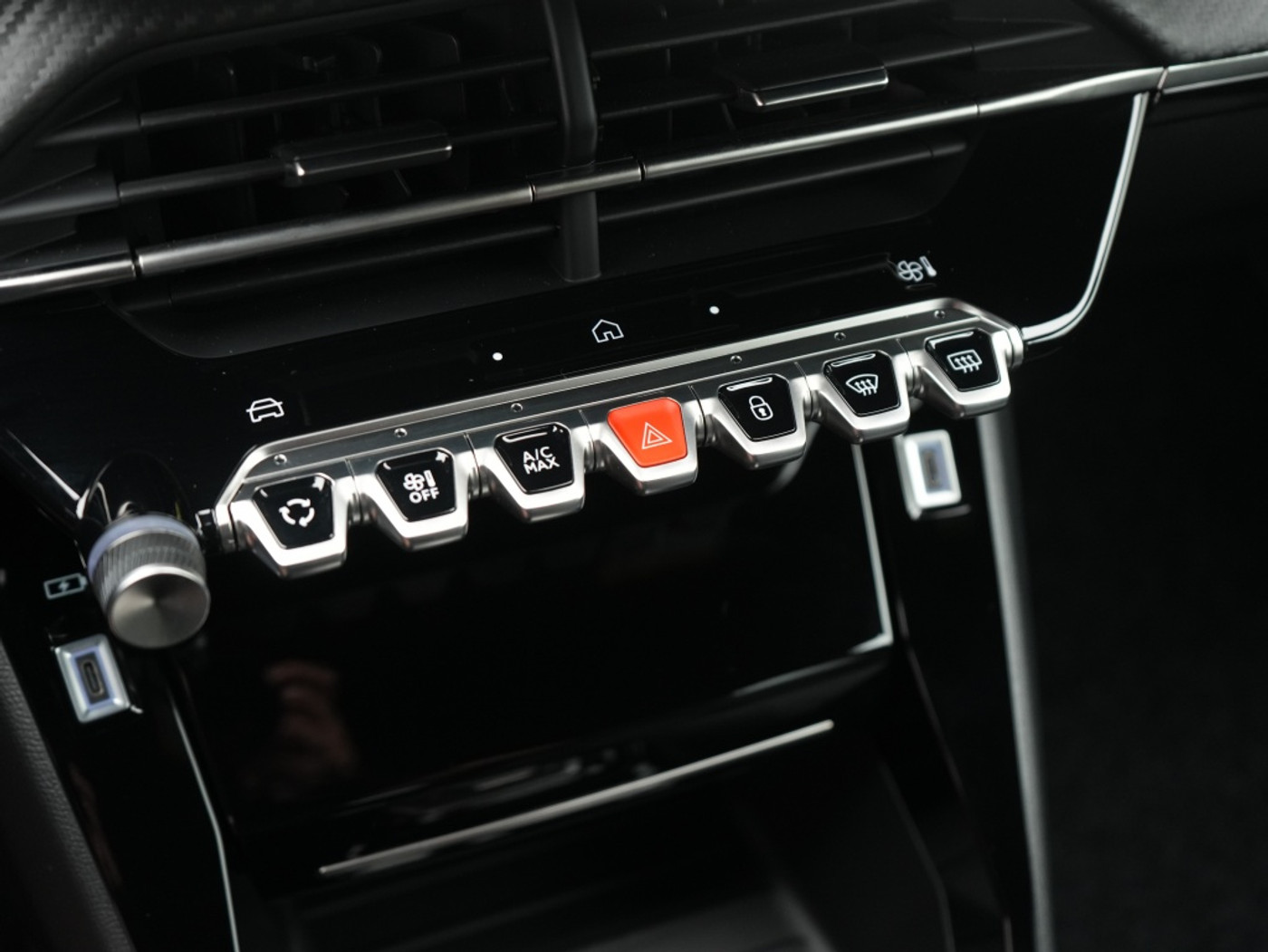 Foto van Peugeot E-2008