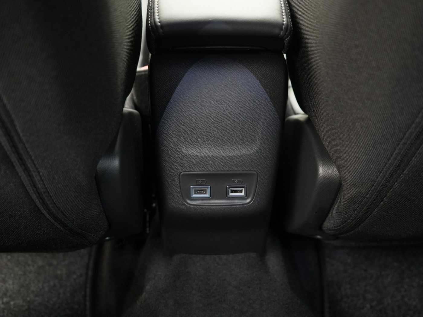 Foto van Peugeot E-2008