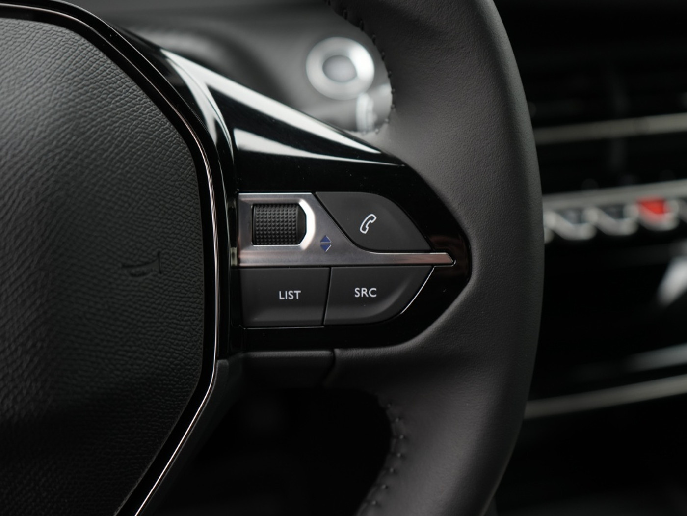 Foto van Peugeot E-2008