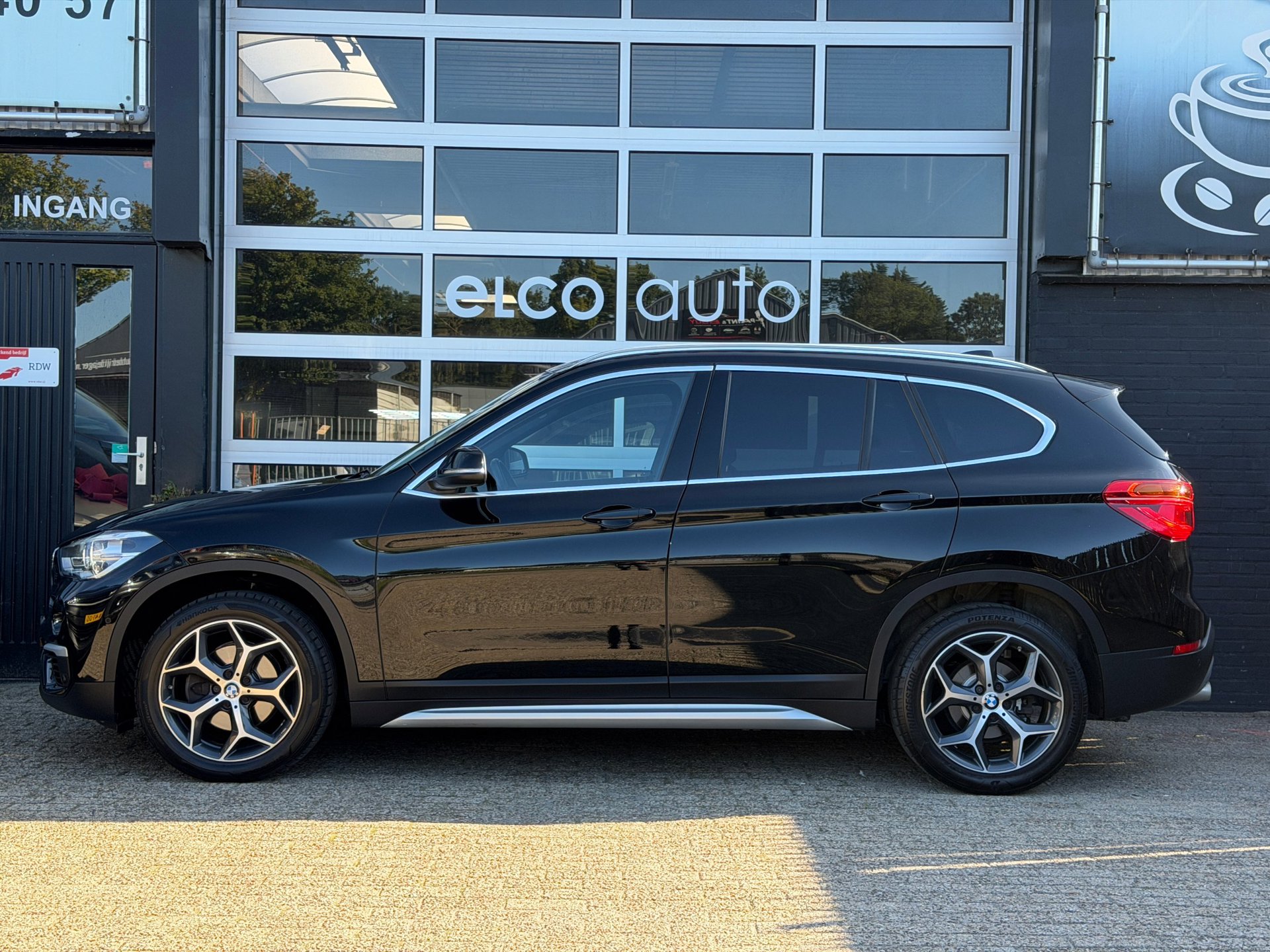 Foto van BMW X1 Sdrive18i