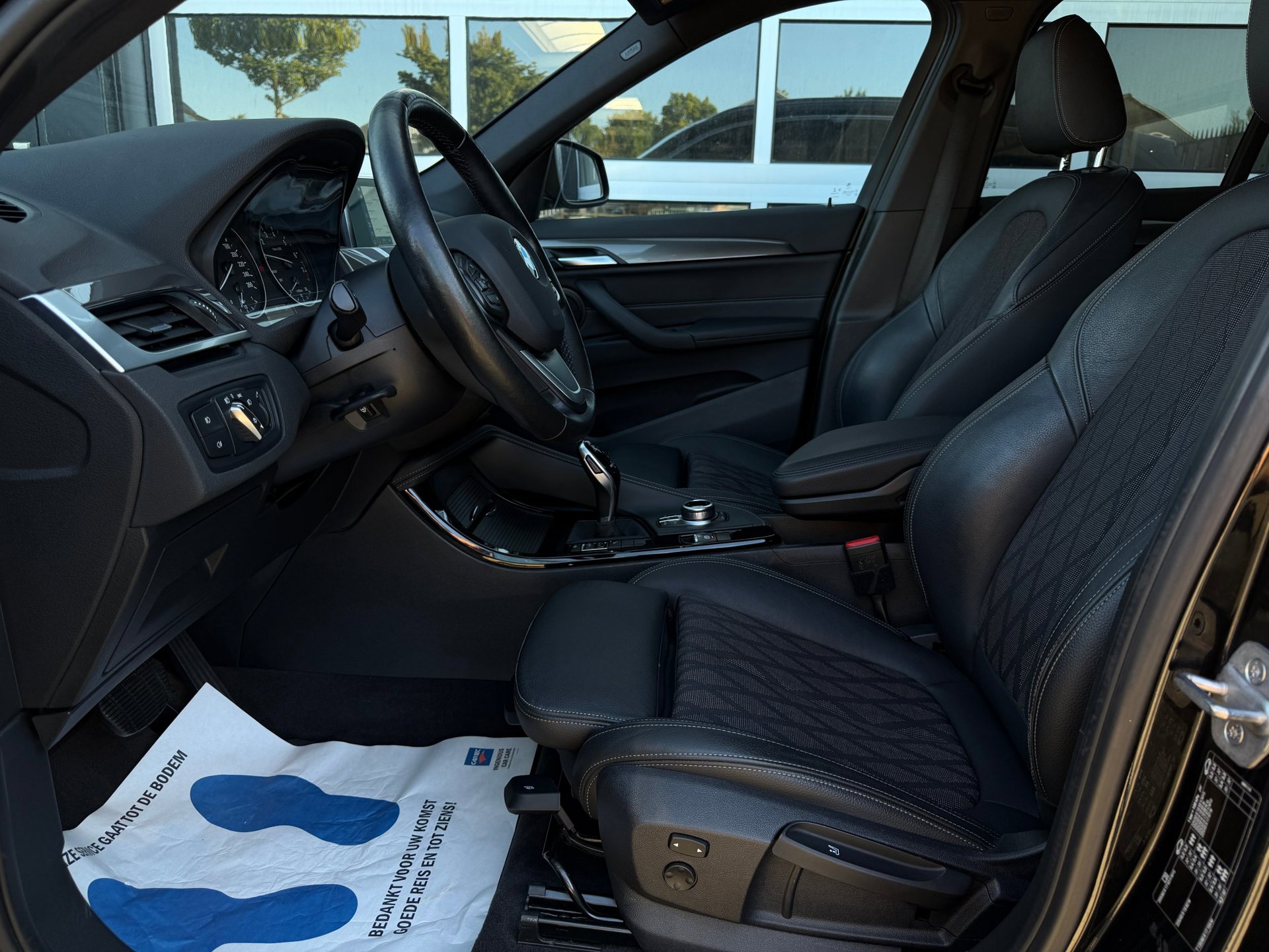 Foto van BMW X1 Sdrive18i