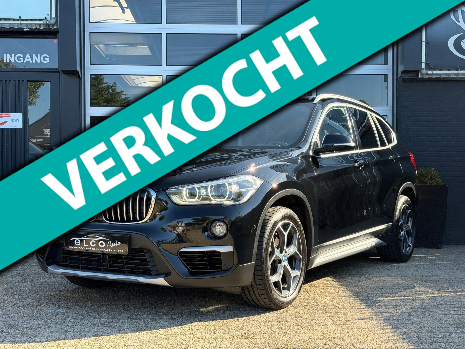 BMW X1 Sdrive18i SDrive18i High Executive/SportStoelen+LED+Trekhaak 2018 - voorkant