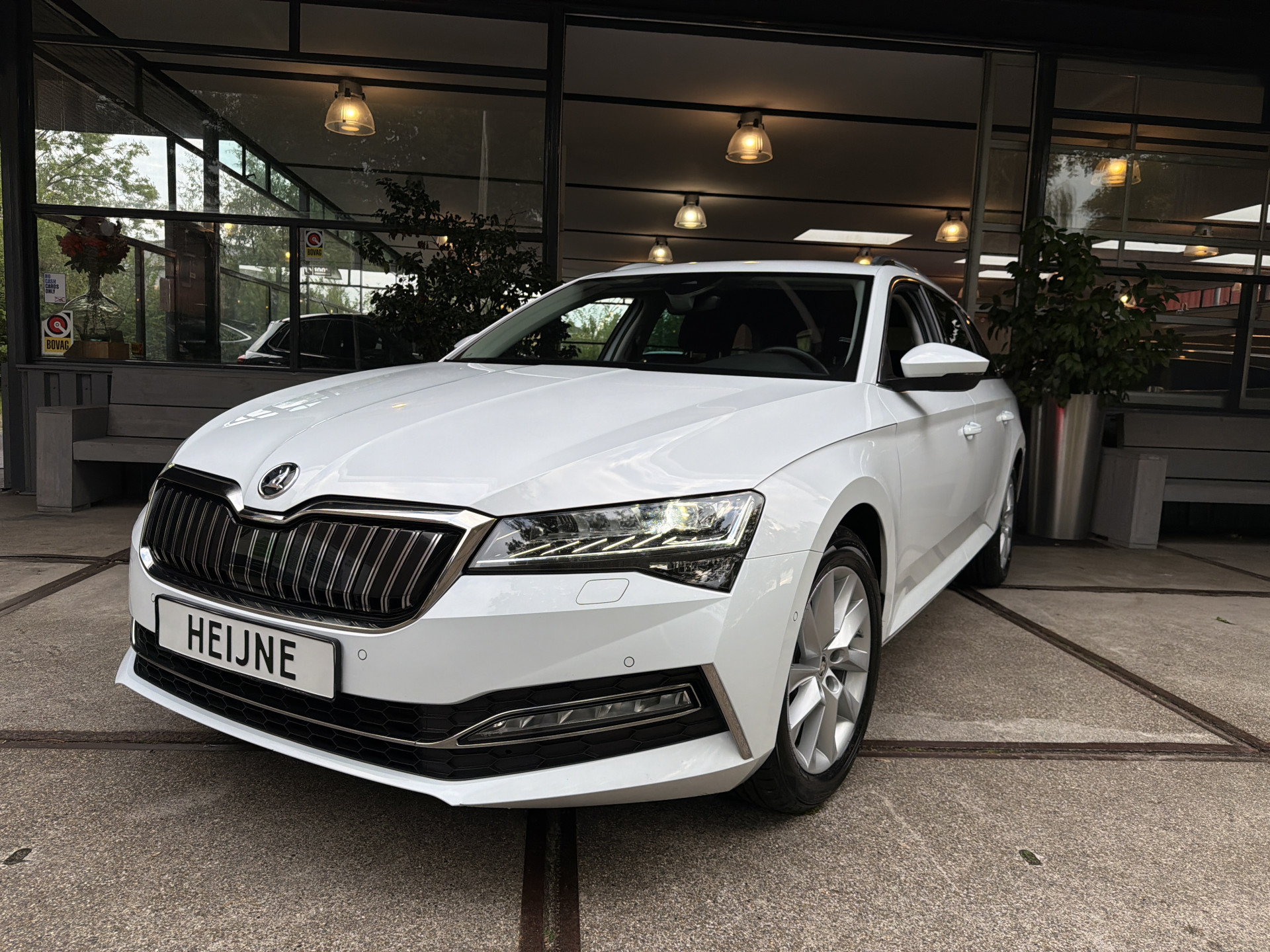 Foto van Škoda Superb Combi