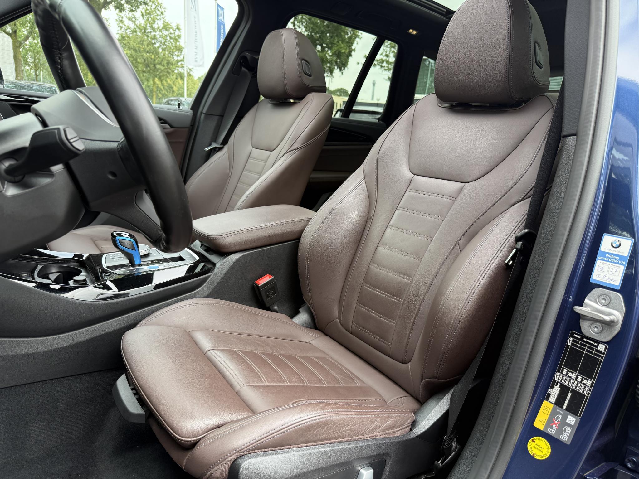 Foto van BMW Ix3