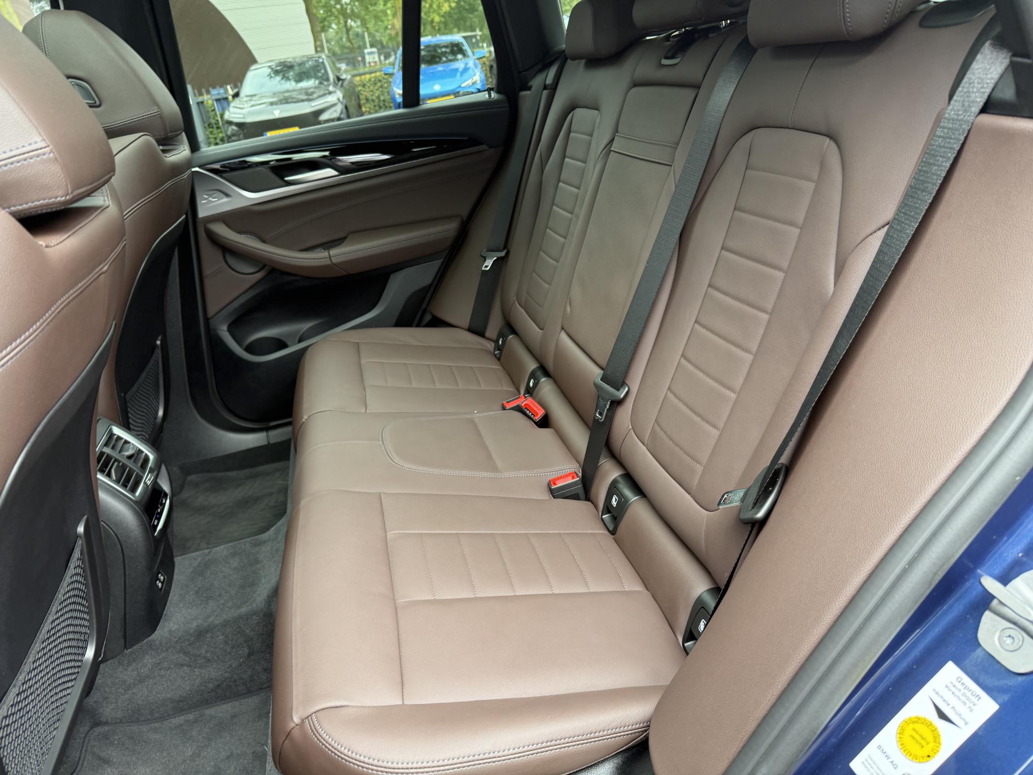 Foto van BMW Ix3