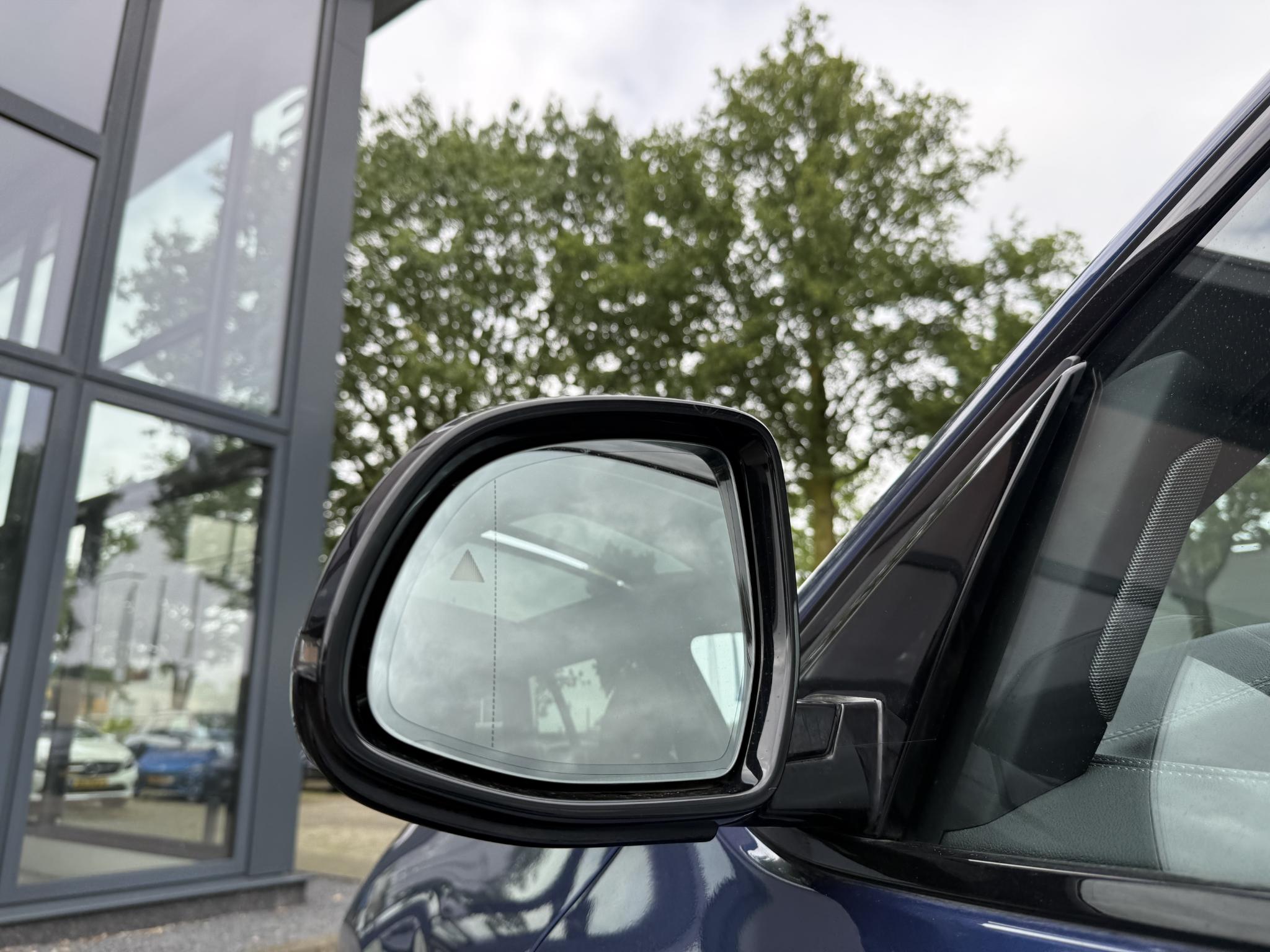 Foto van BMW Ix3