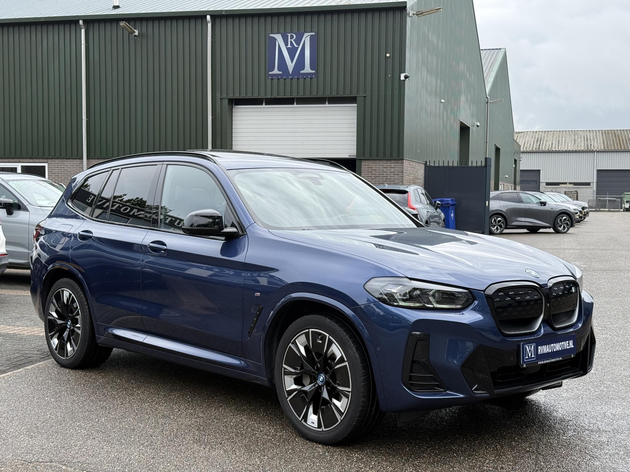 Foto van BMW Ix3