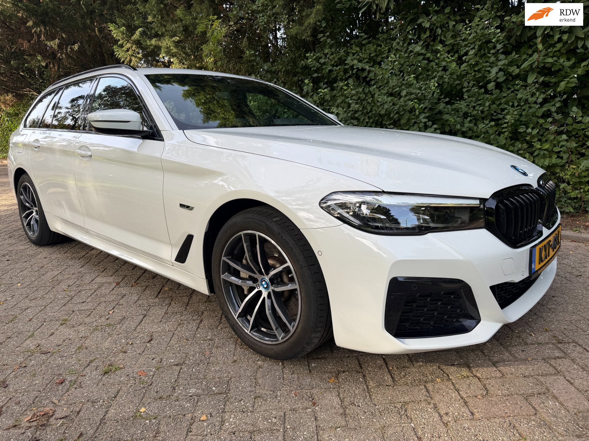 BMW 5-serie Touring 530e M-Sport Touring 2022 - voorkant
