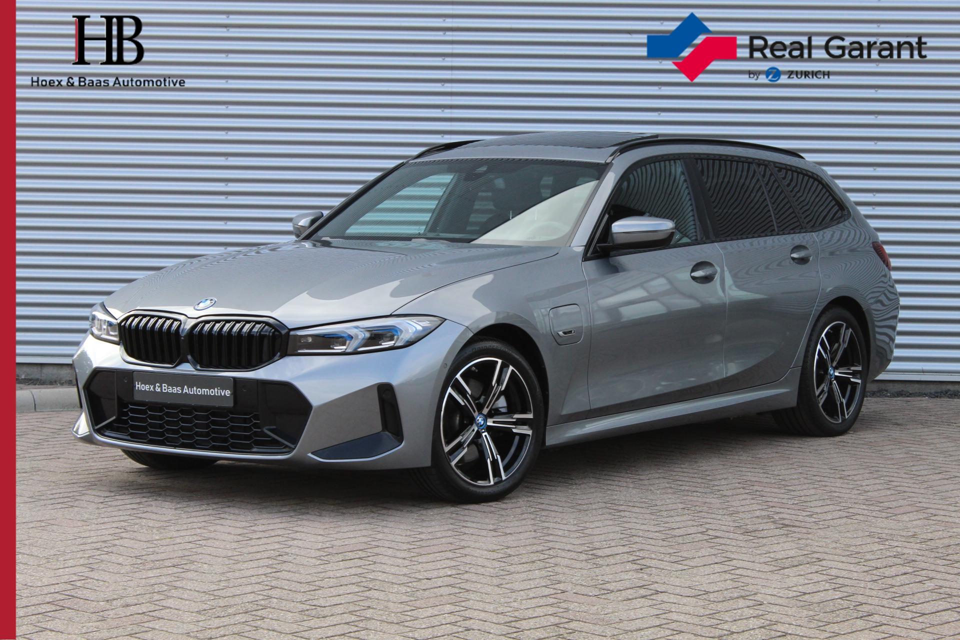 BMW 3-serie Touring 320e M-Pakket/Pano/Trekhaak/Camera/Facelift 2023 - voorkant