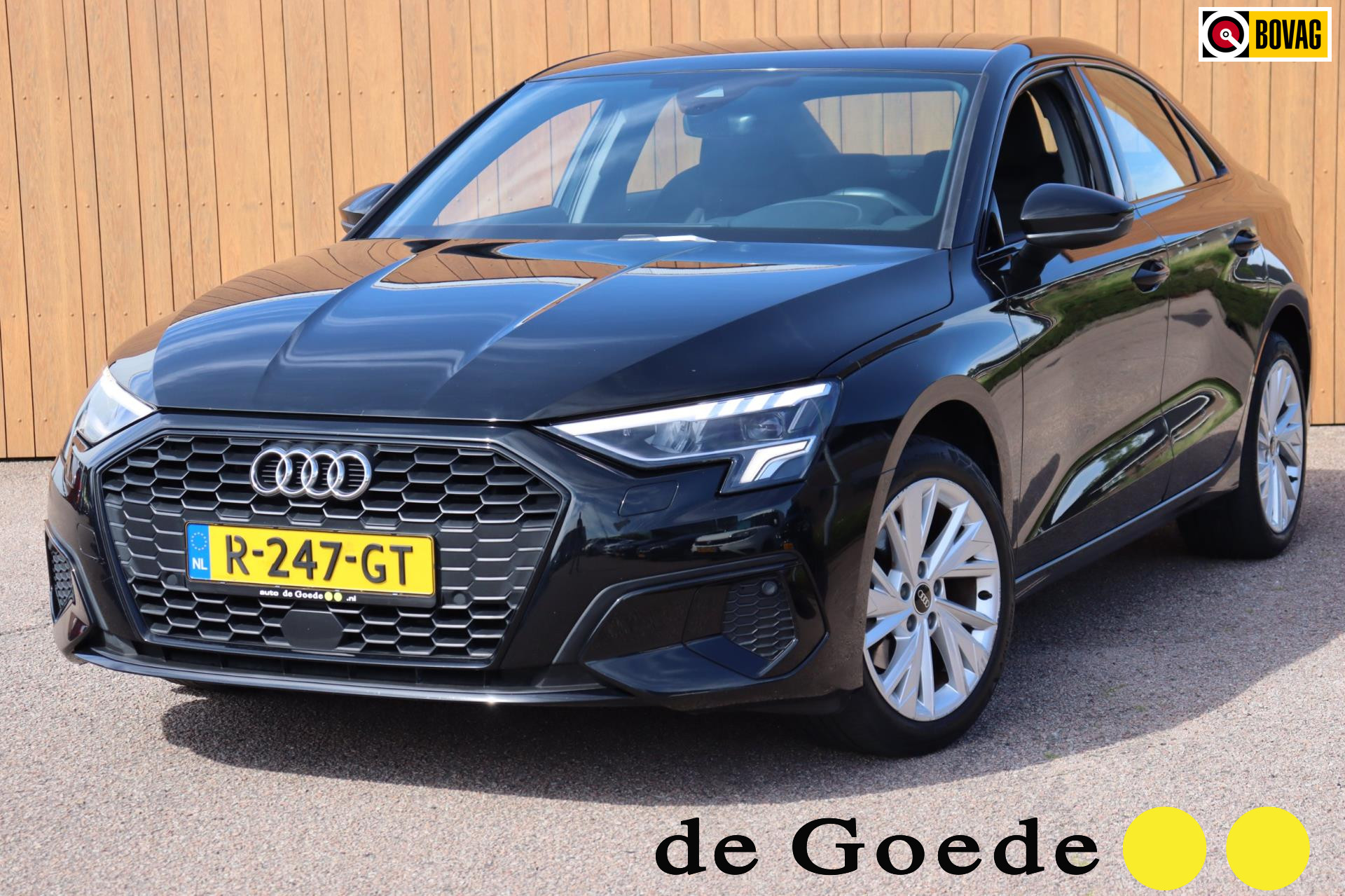 Audi A3 Limousine 30 TFSI Advanced edition org.NL sportstoelen+verw. 2022 - voorkant