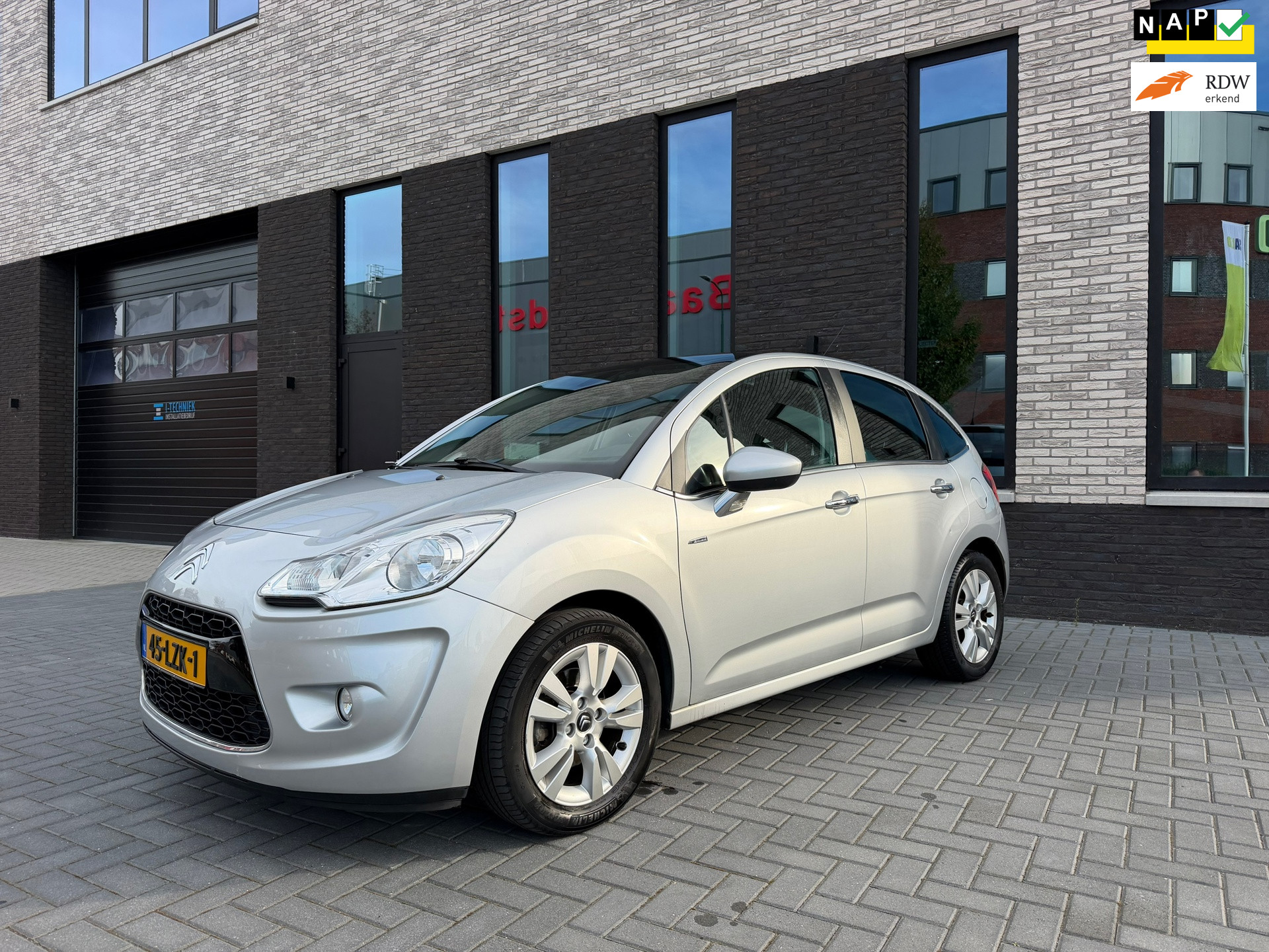 Citroen C3 1.6 VTi Exclusive 2010 - voorkant