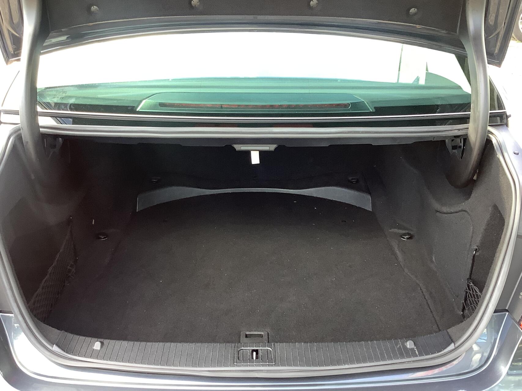 Foto van Mercedes-Benz E 200 Cgi