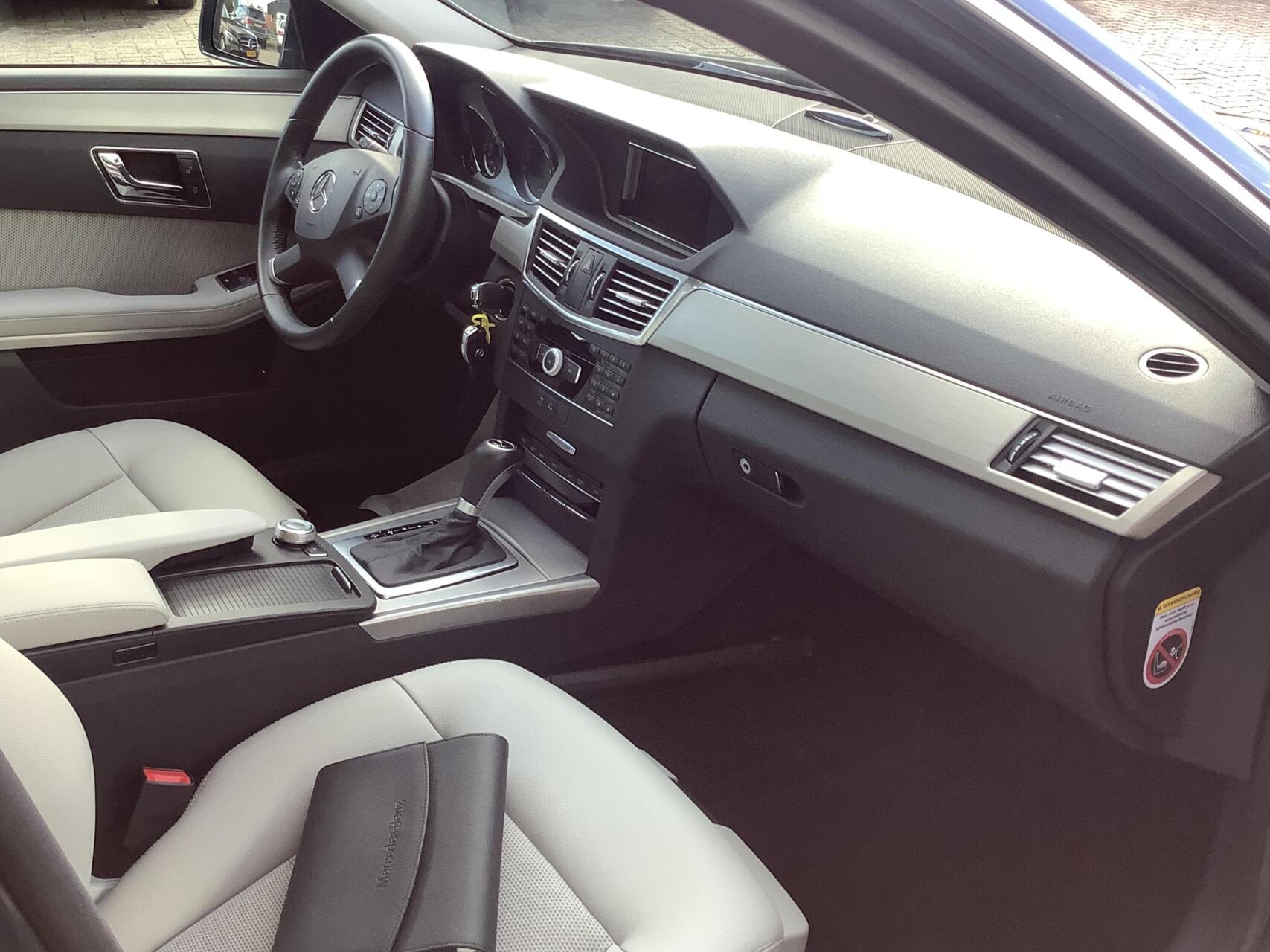 Foto van Mercedes-Benz E 200 Cgi