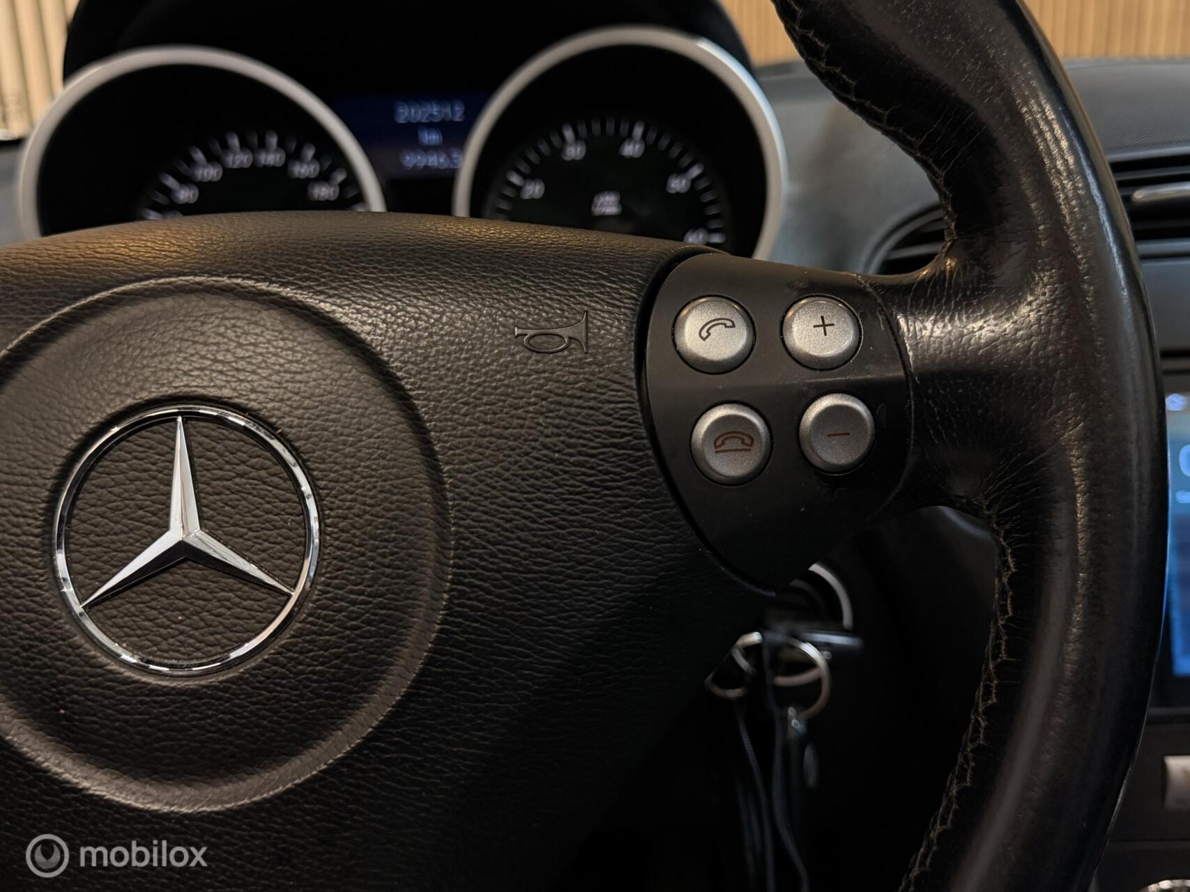 Foto van Mercedes-Benz SLK 200 Kompressor