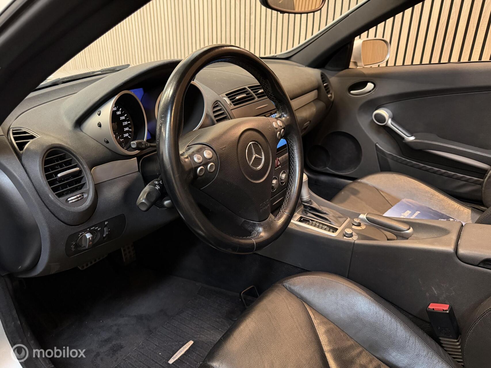 Foto van Mercedes-Benz SLK 200 Kompressor