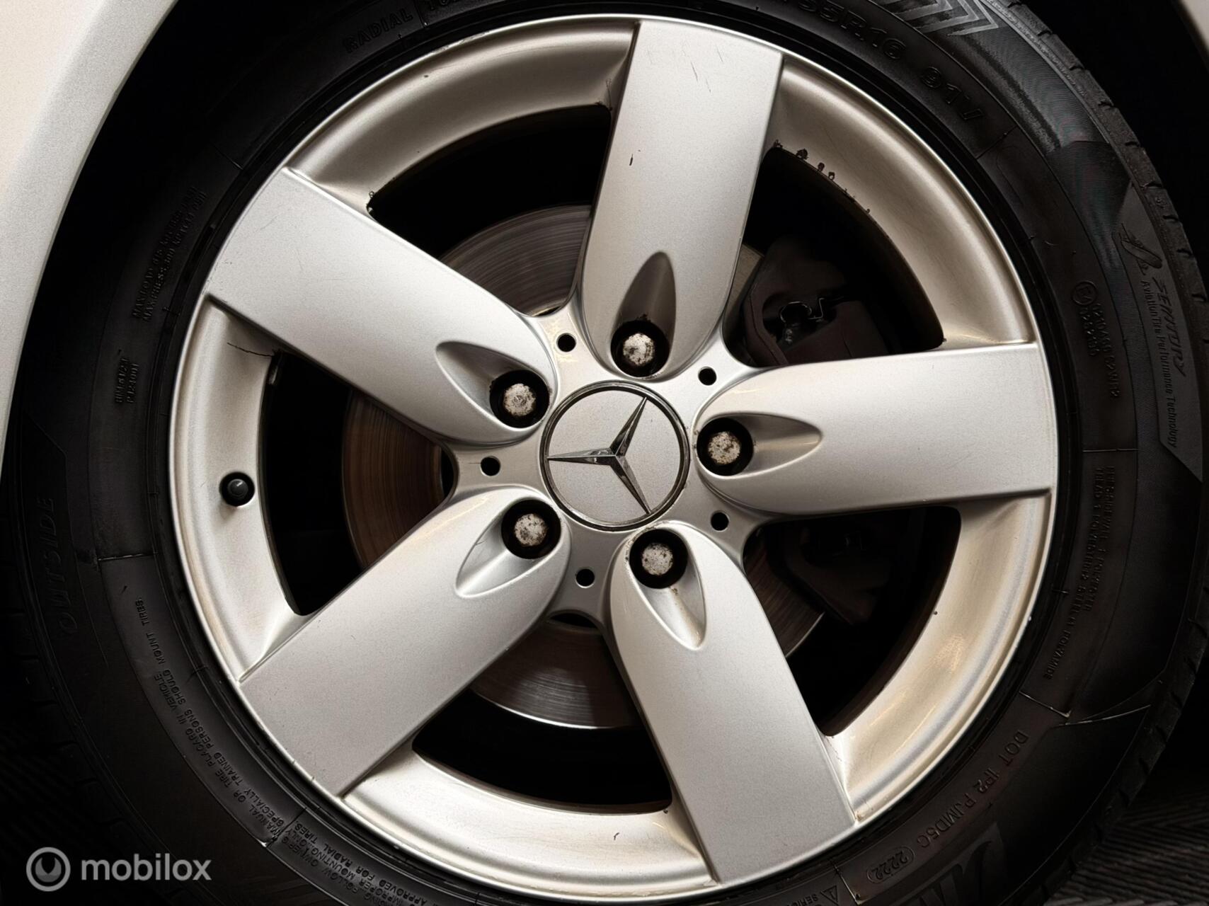 Foto van Mercedes-Benz SLK 200 Kompressor