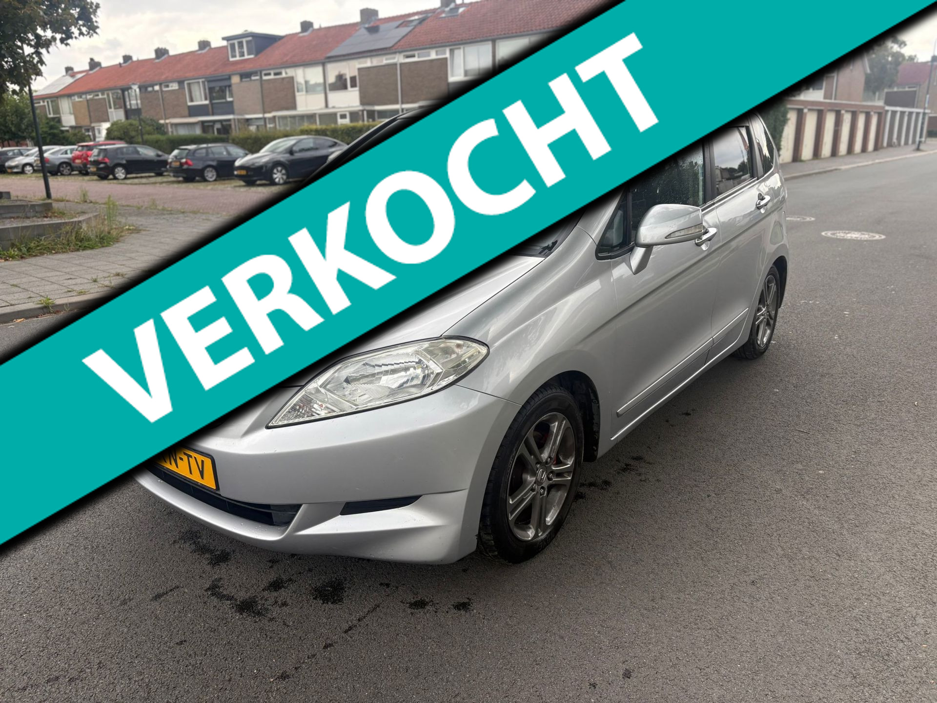 Honda Fr-v 2.0i Comfort I 6 PERSOONS I TREKHAAK I NL AUTO 2005 - voorkant