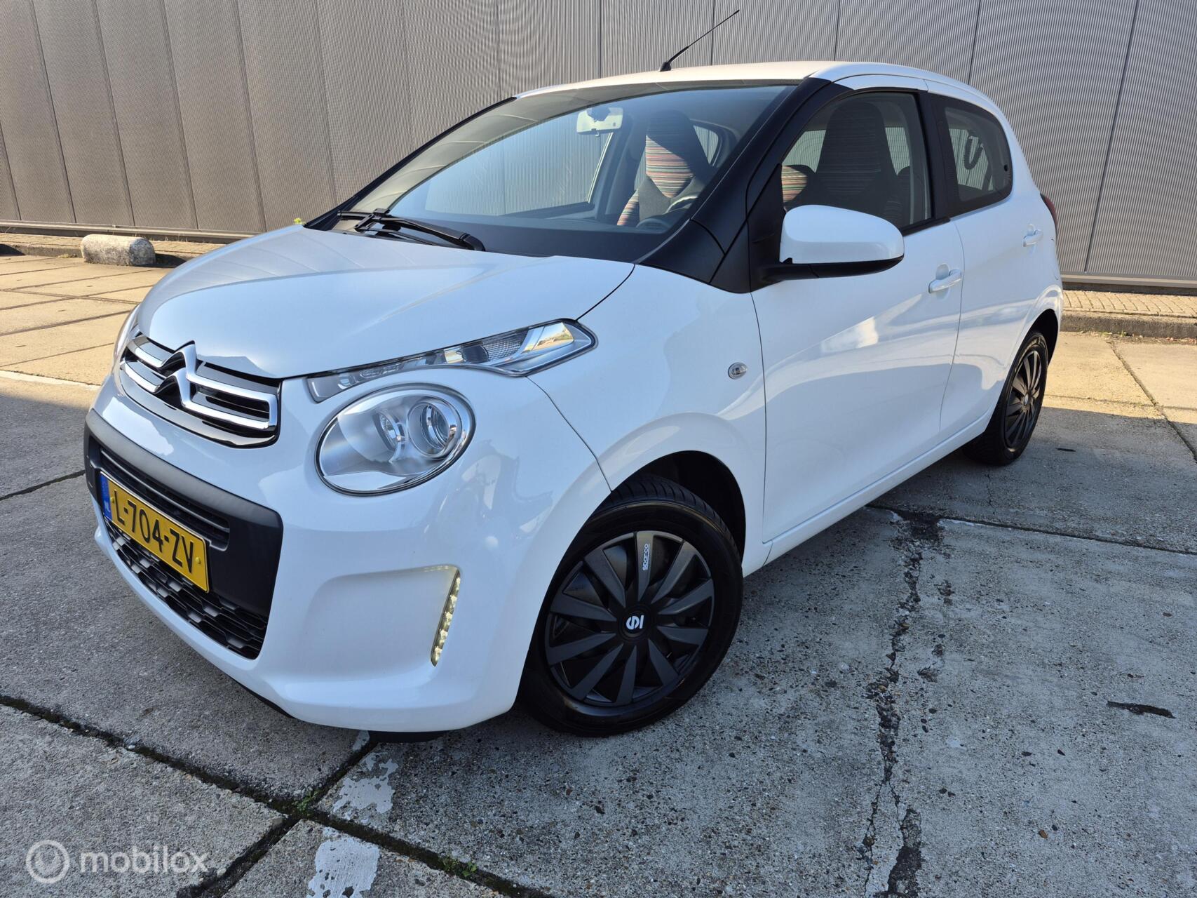 Citroen C1 1.0 VTi Feel Airco / Carplay / Achteruitrij camera 2021 - voorkant