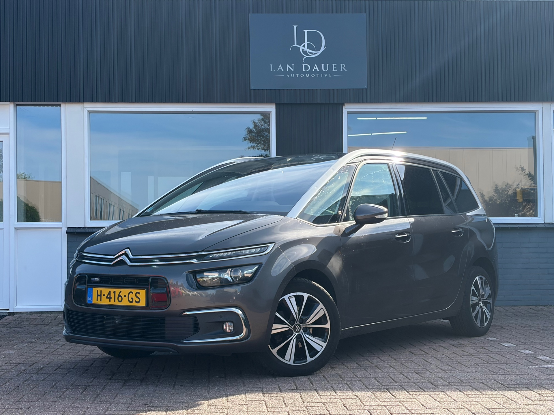 Citroen C4 Picasso 1.2 Pano / Stoelmassage / 360 Camera 2017 - voorkant