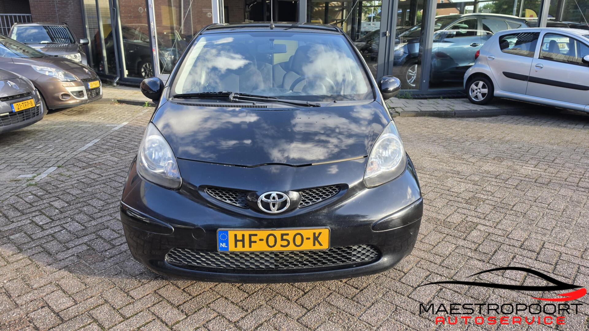 Toyota Toyota Aygo 1.0-12V + 2007 - voorkant
