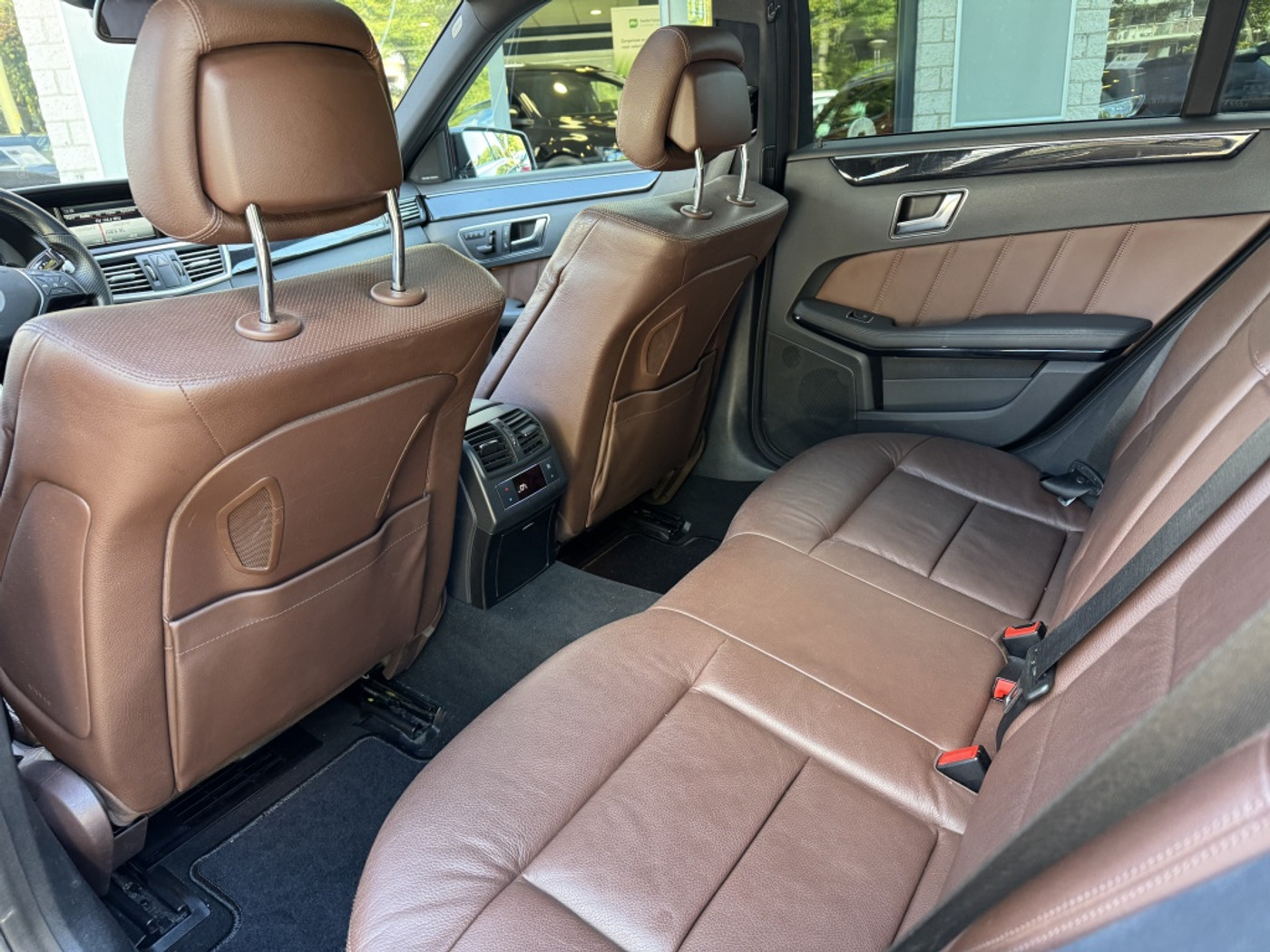 Foto van Mercedes-Benz E 500
