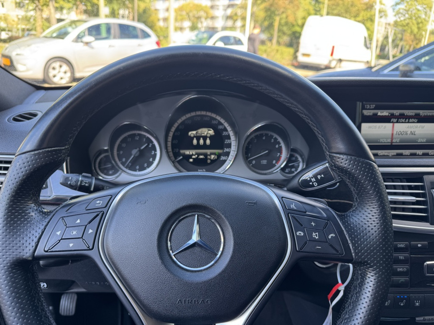 Foto van Mercedes-Benz E 500