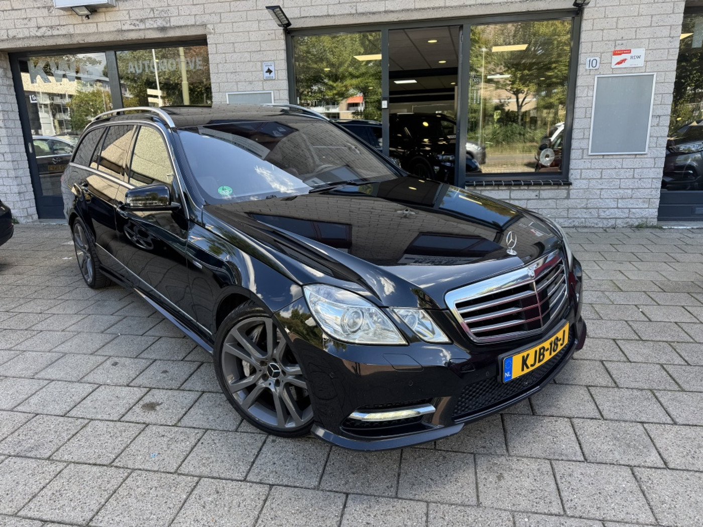 Foto van Mercedes-Benz E 500