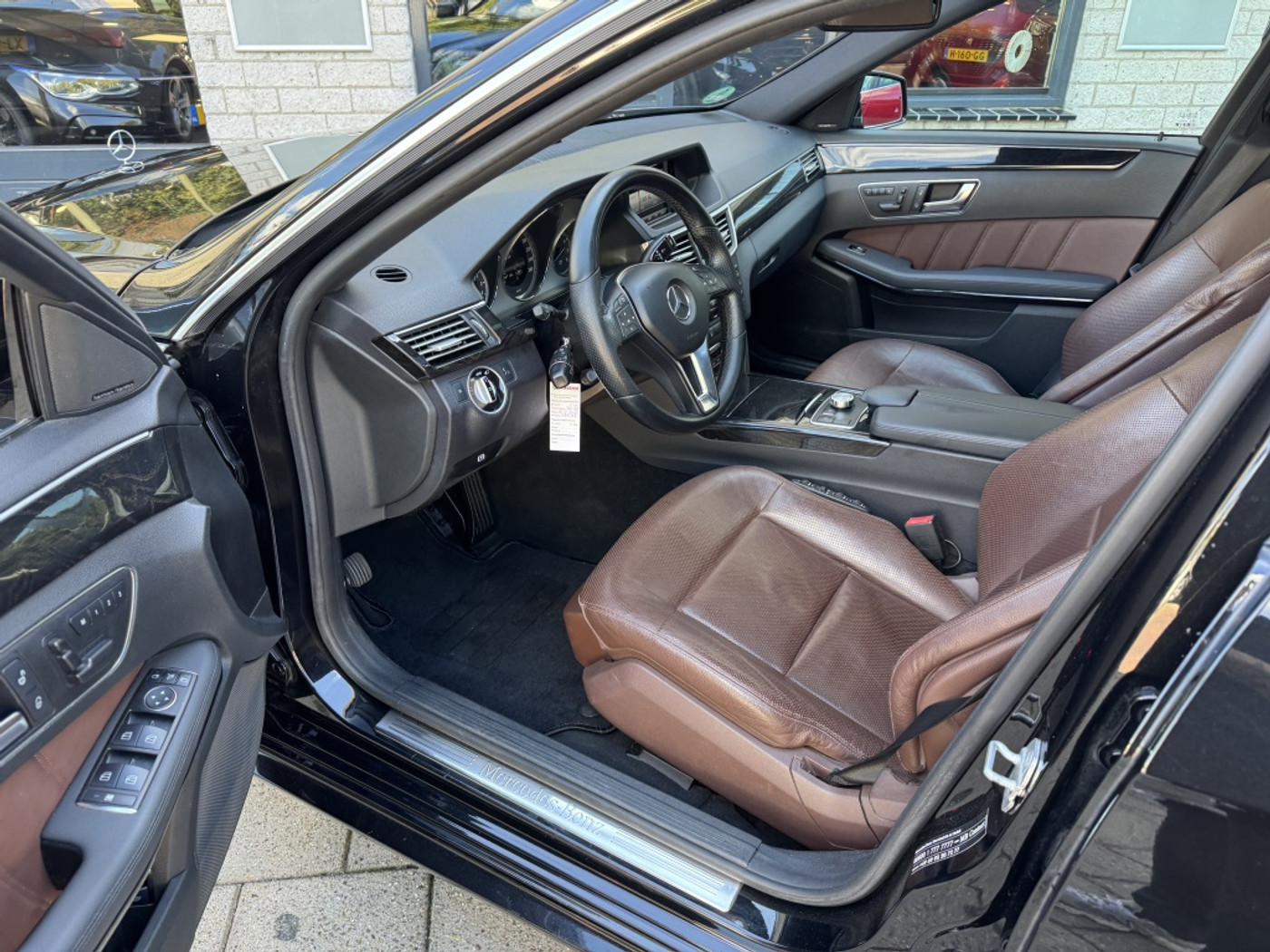 Foto van Mercedes-Benz E 500