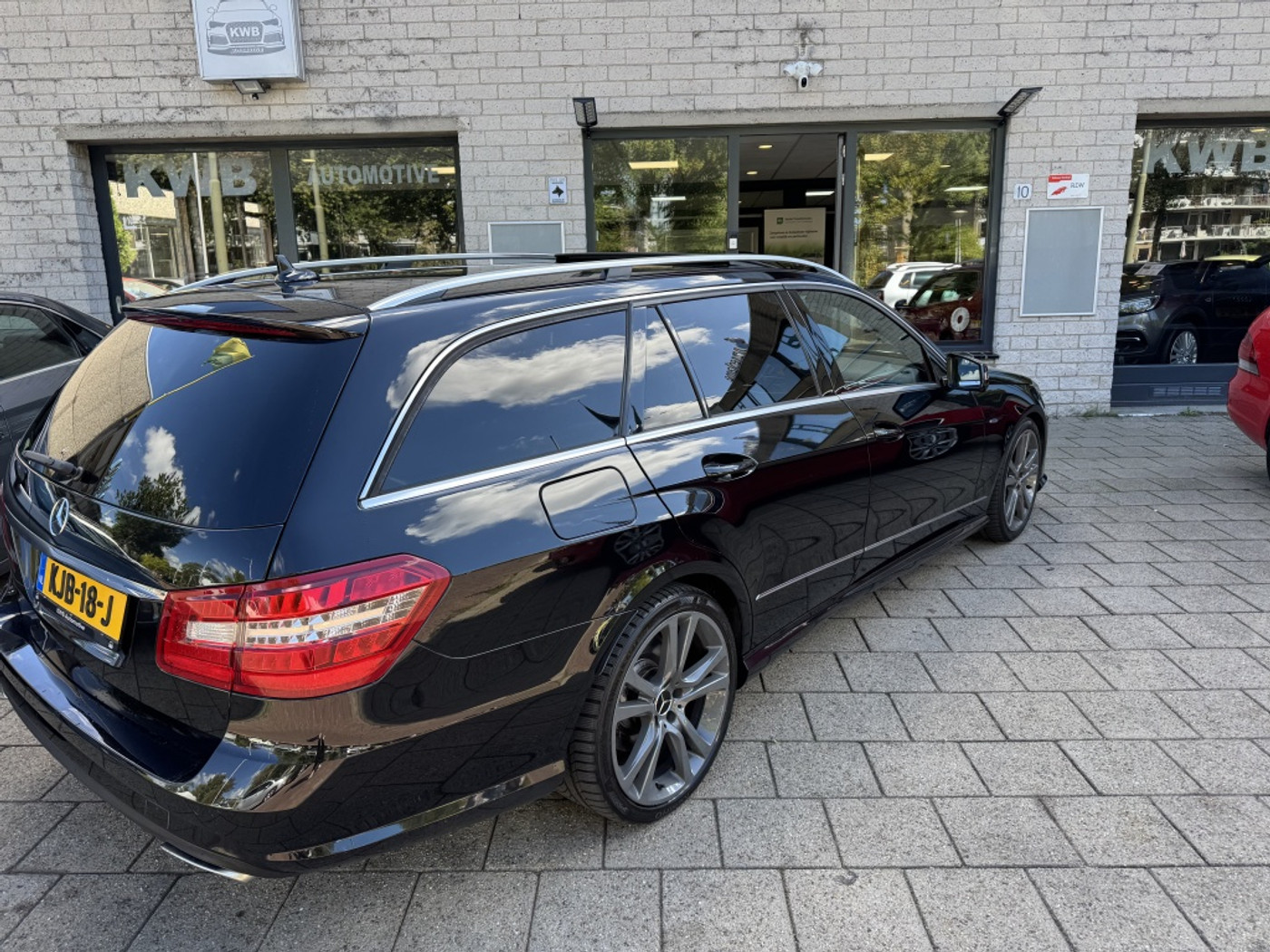 Foto van Mercedes-Benz E 500