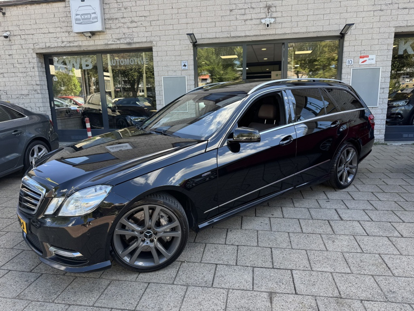 Foto van Mercedes-Benz E 500