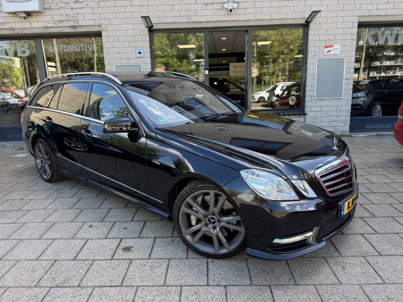 Foto van Mercedes-Benz E 500