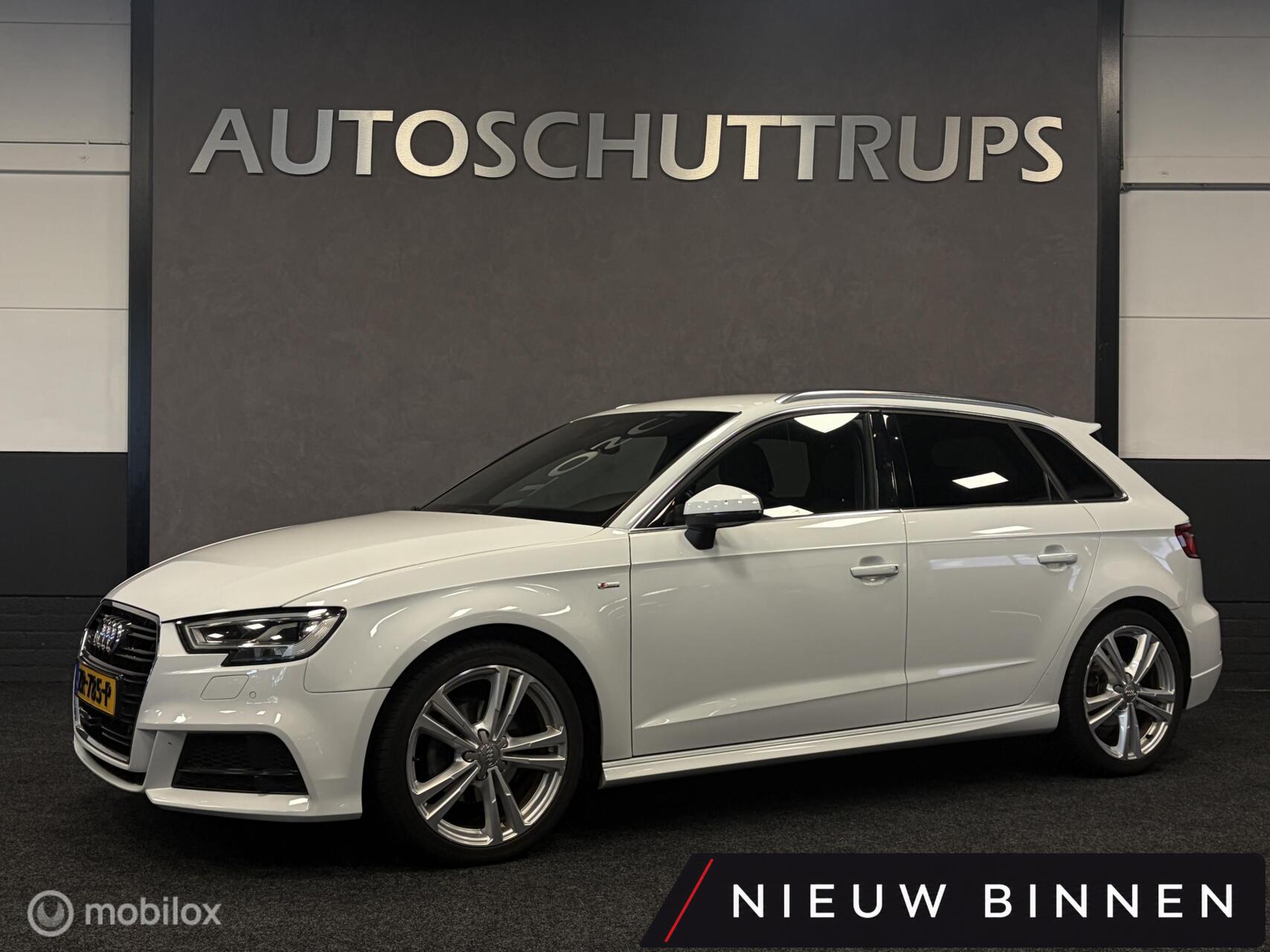 Audi A3 Sportback 1.4 TFSI Sportback S-Line, Complete uitvoering 2016 - voorkant