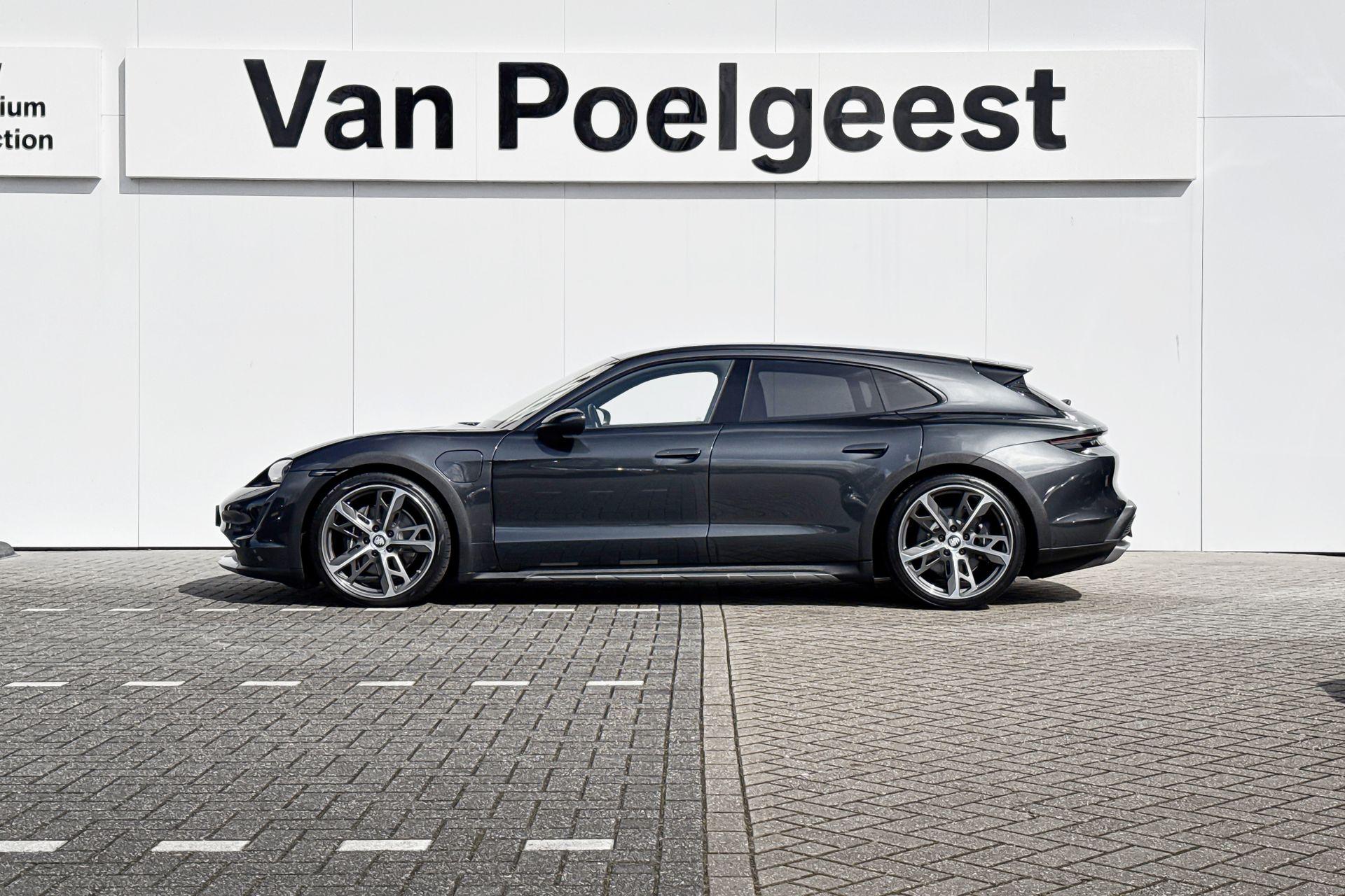 Foto van Porsche Taycan 4