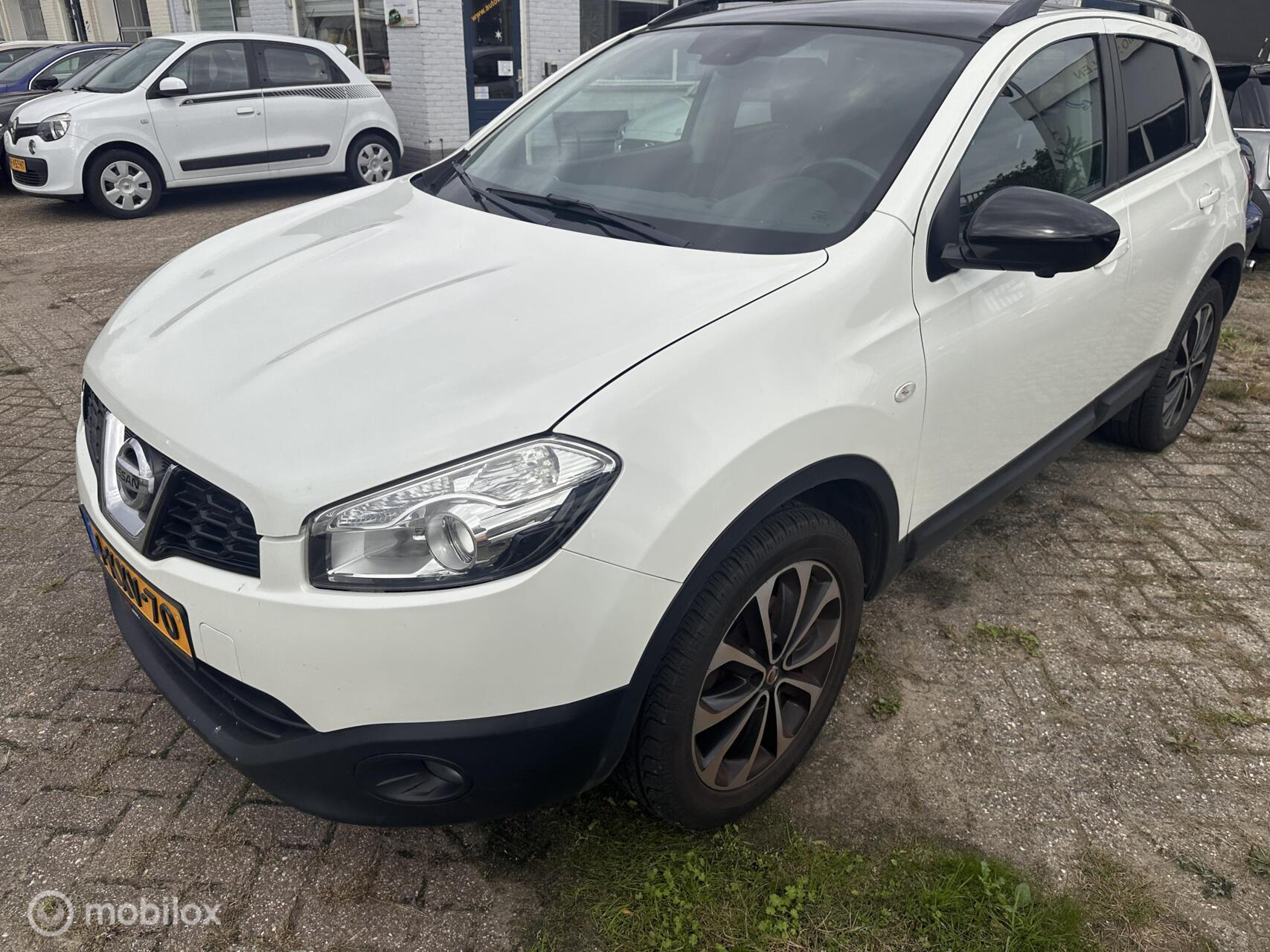 Nissan Nissan Qashqai 1.6 360 2013 - voorkant