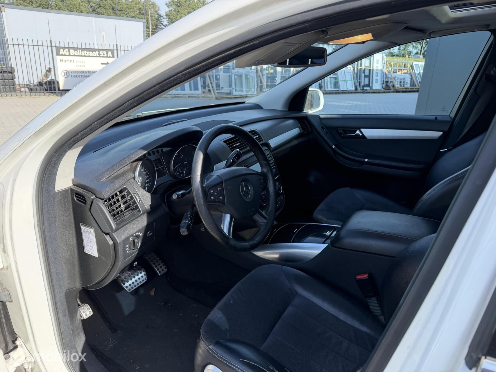 Foto van Mercedes-Benz R 500 4Matic