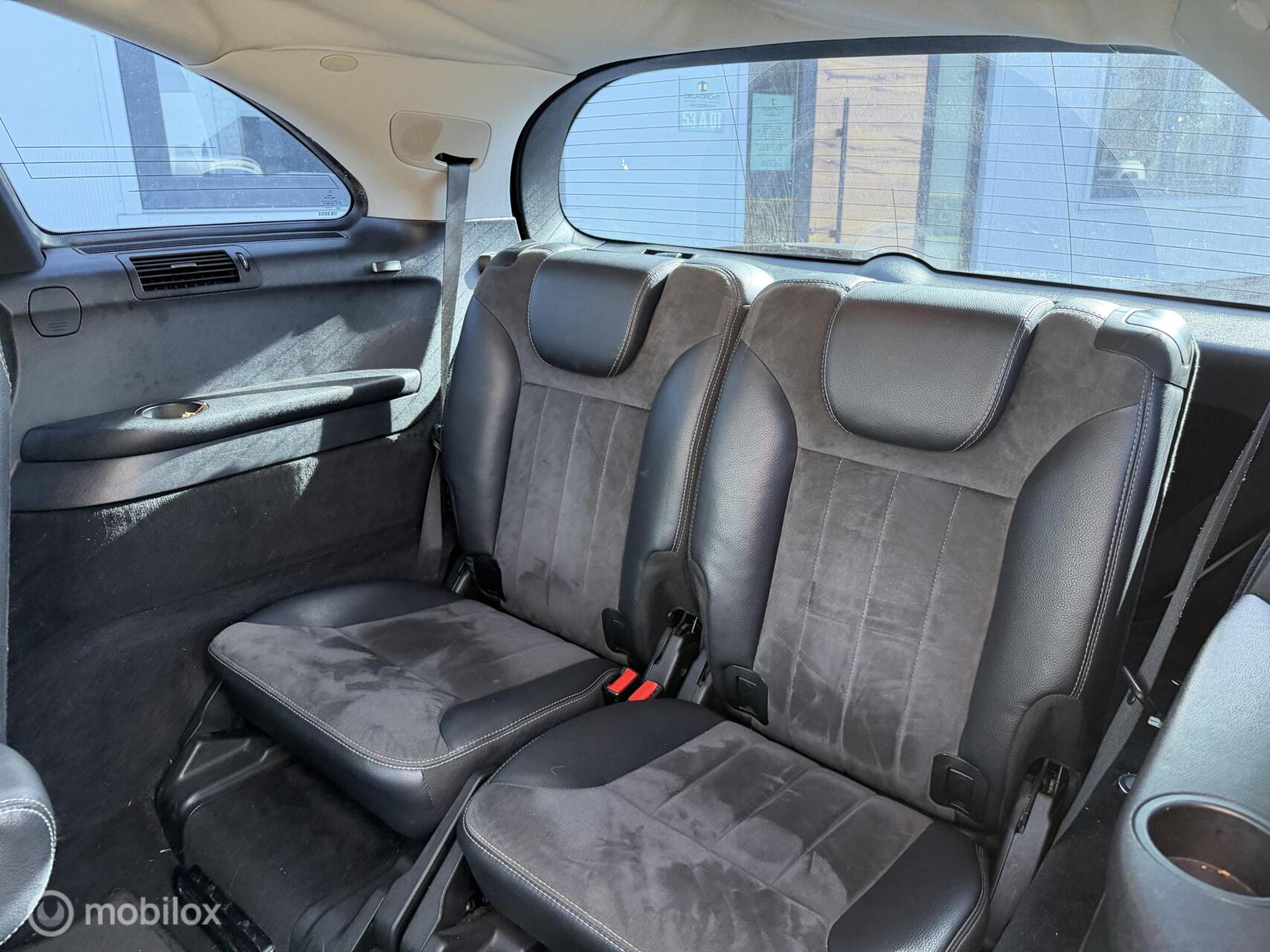 Foto van Mercedes-Benz R 500 4Matic