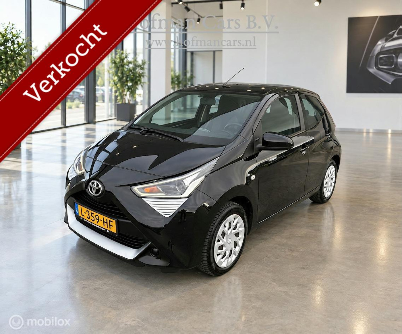 Toyota Toyota Aygo 1.0 VVT-i x-play | Camera | CarPlay | All Season | 5-deurs 2021 - voorkant