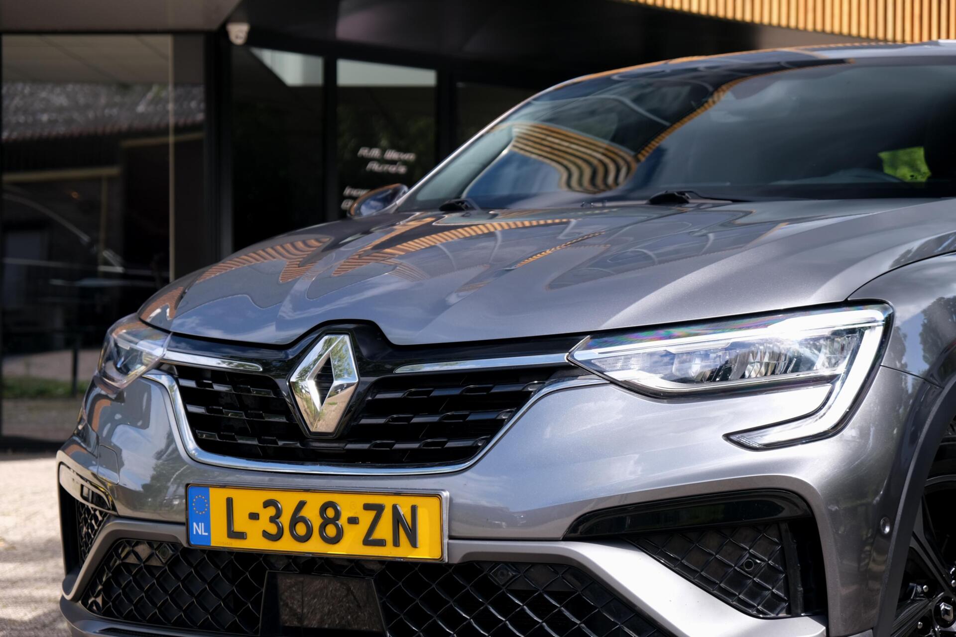 Foto van Renault Arkana E-tech