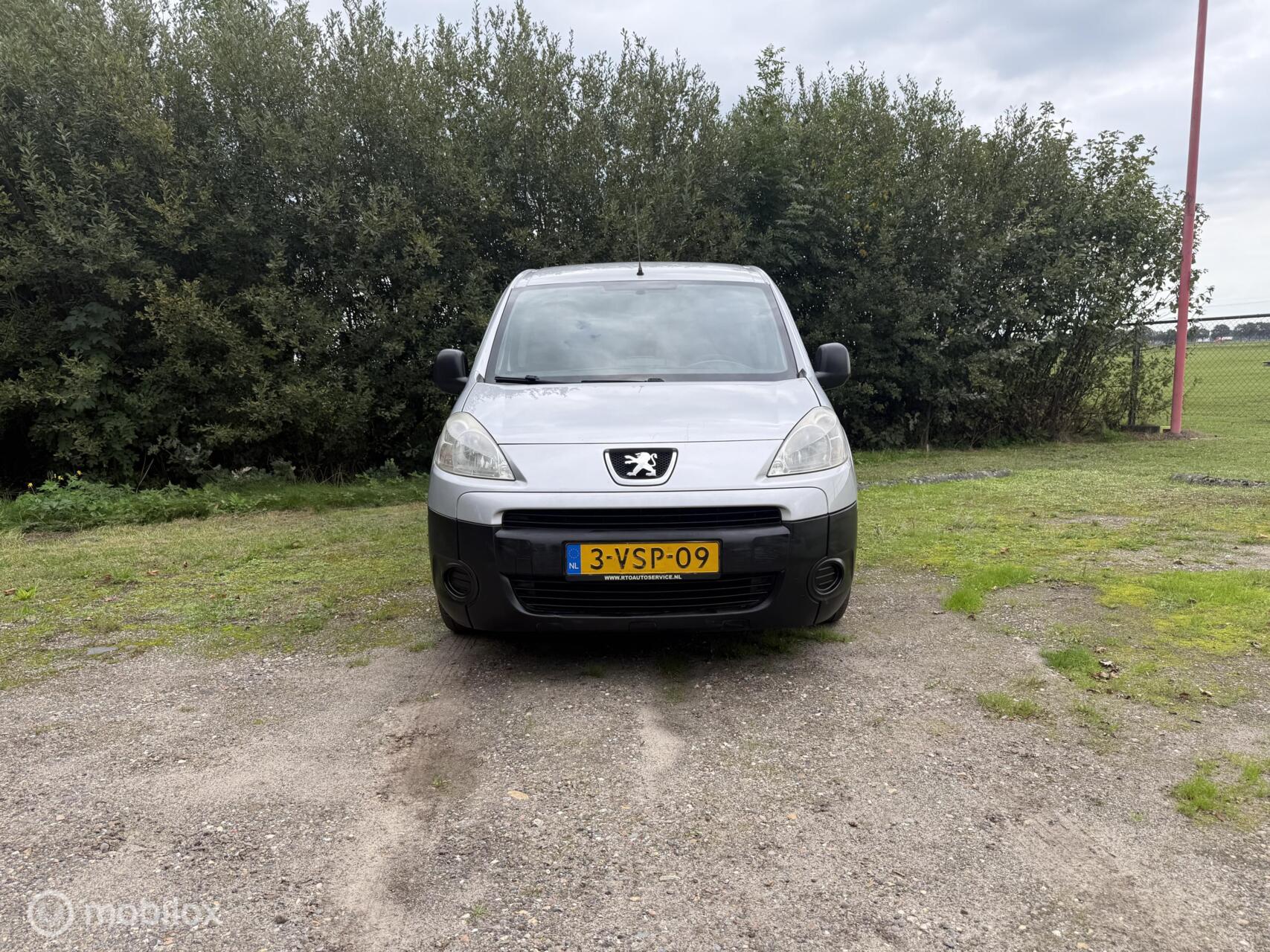 Foto van Peugeot Partner