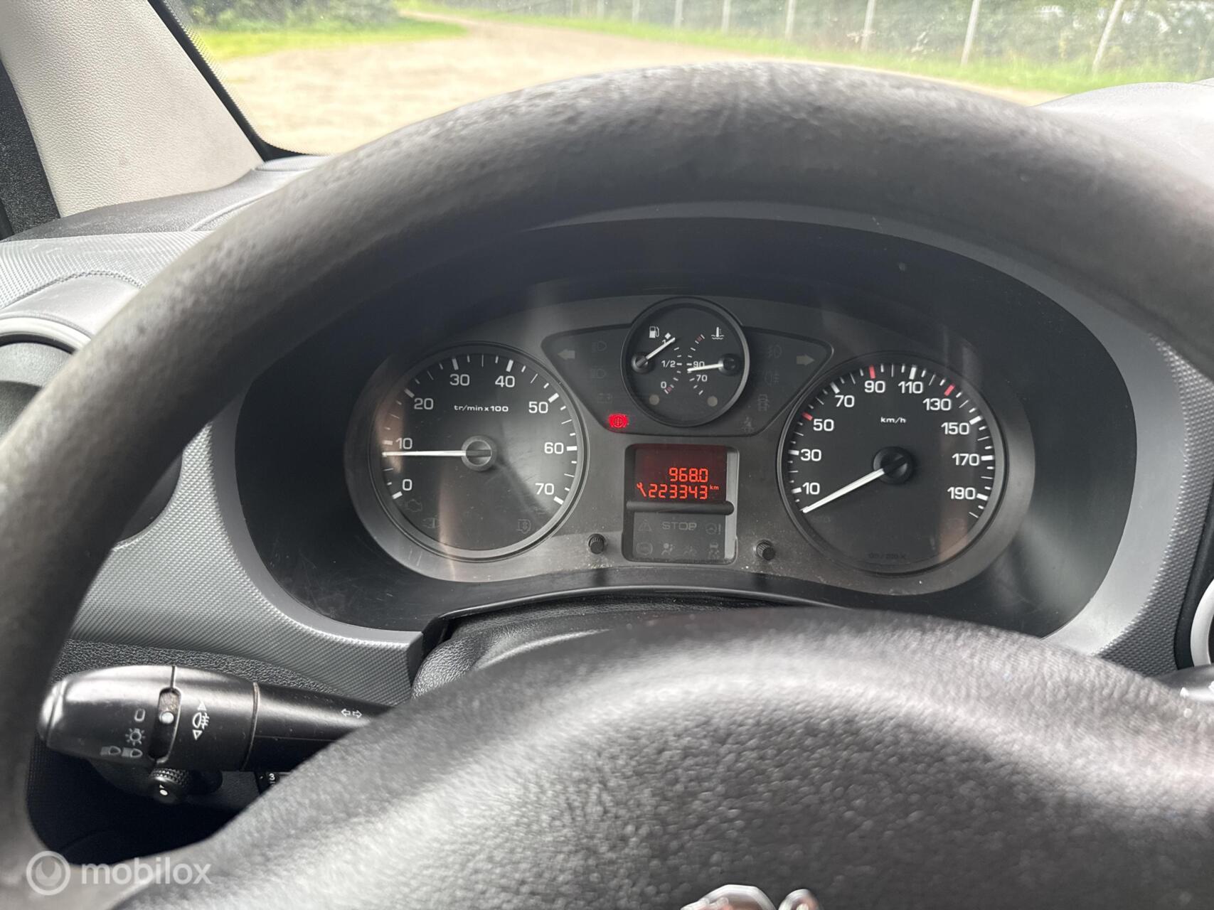 Foto van Peugeot Partner