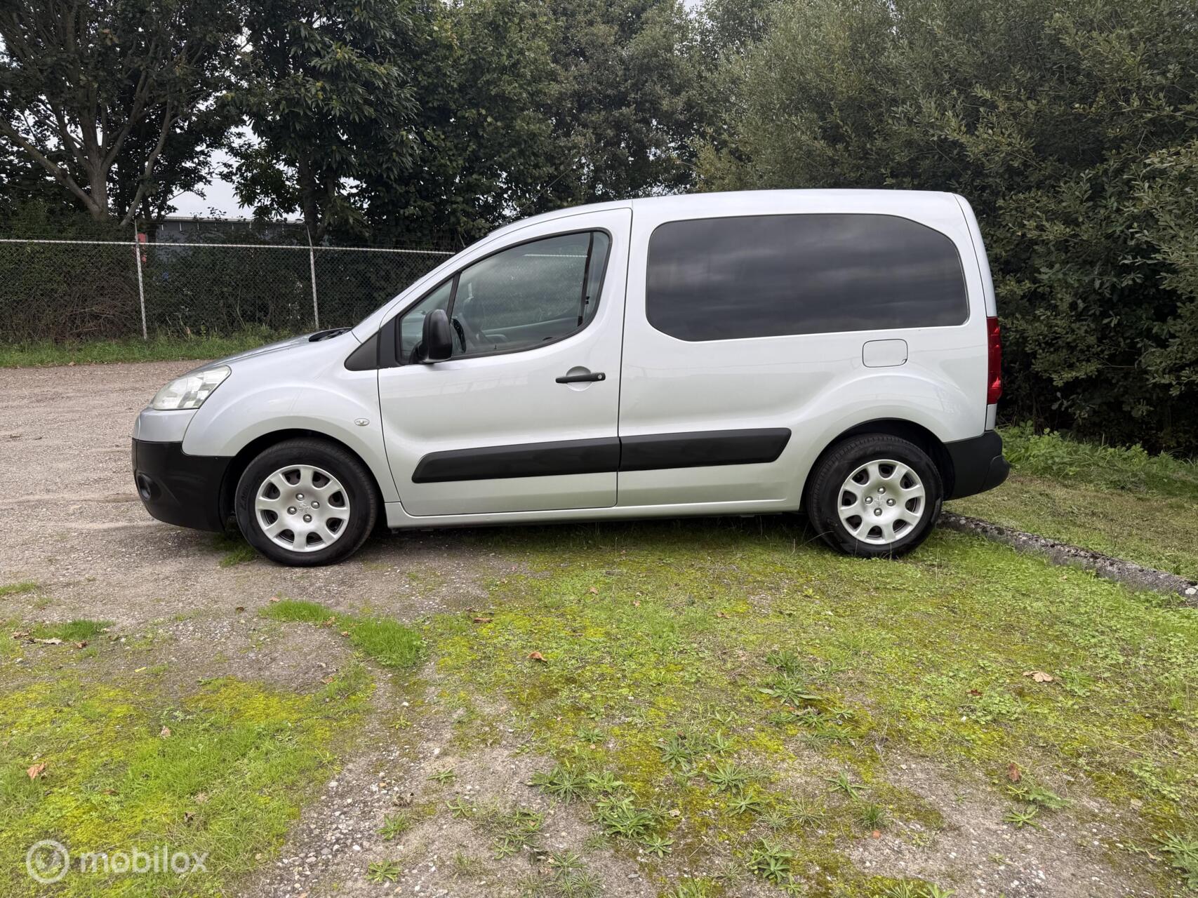Foto van Peugeot Partner