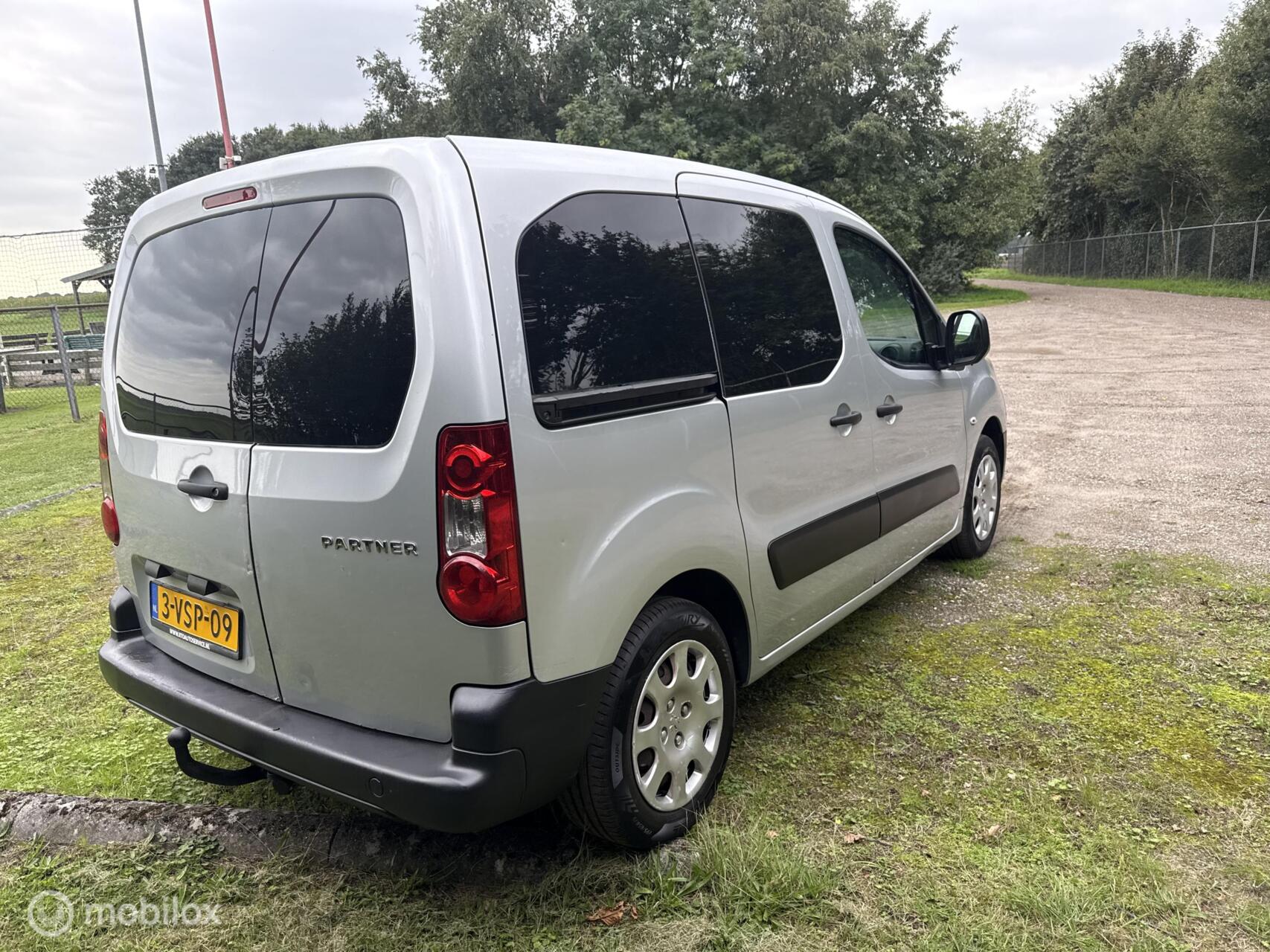 Foto van Peugeot Partner
