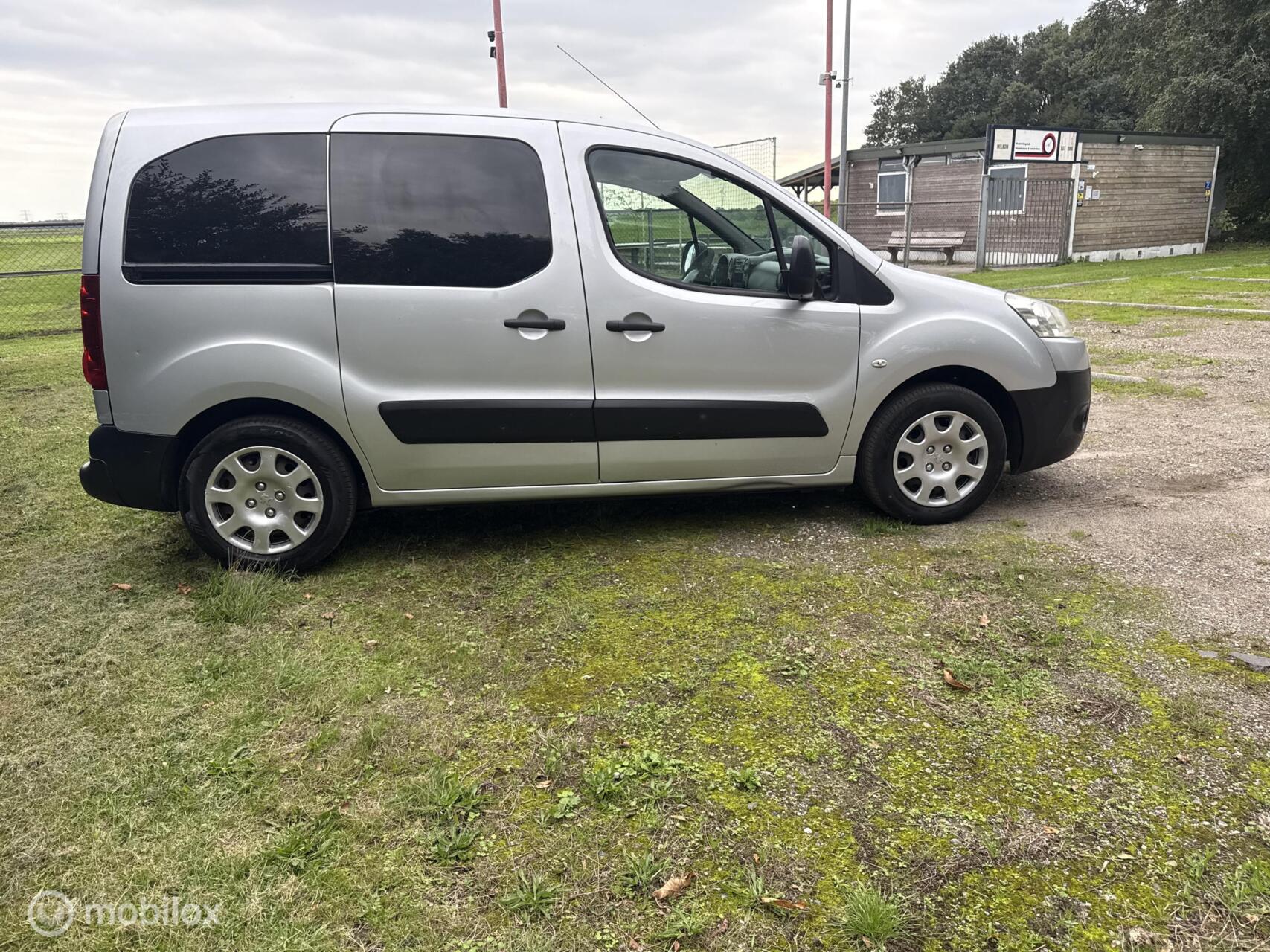 Foto van Peugeot Partner